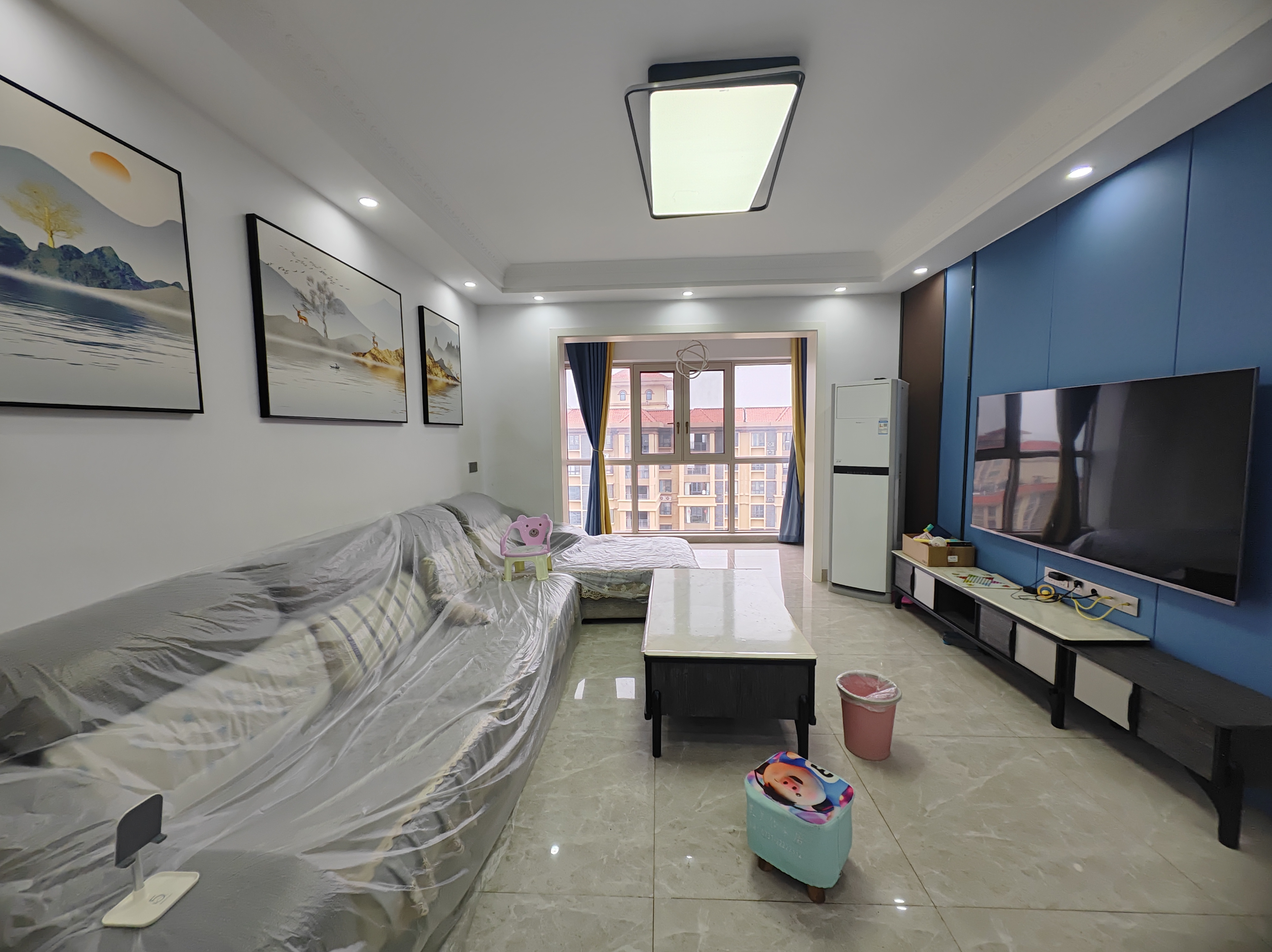 提香蓝岸 4室2厅2卫 74.0万 提香蓝岸 4室2厅2卫 74.0万室内图