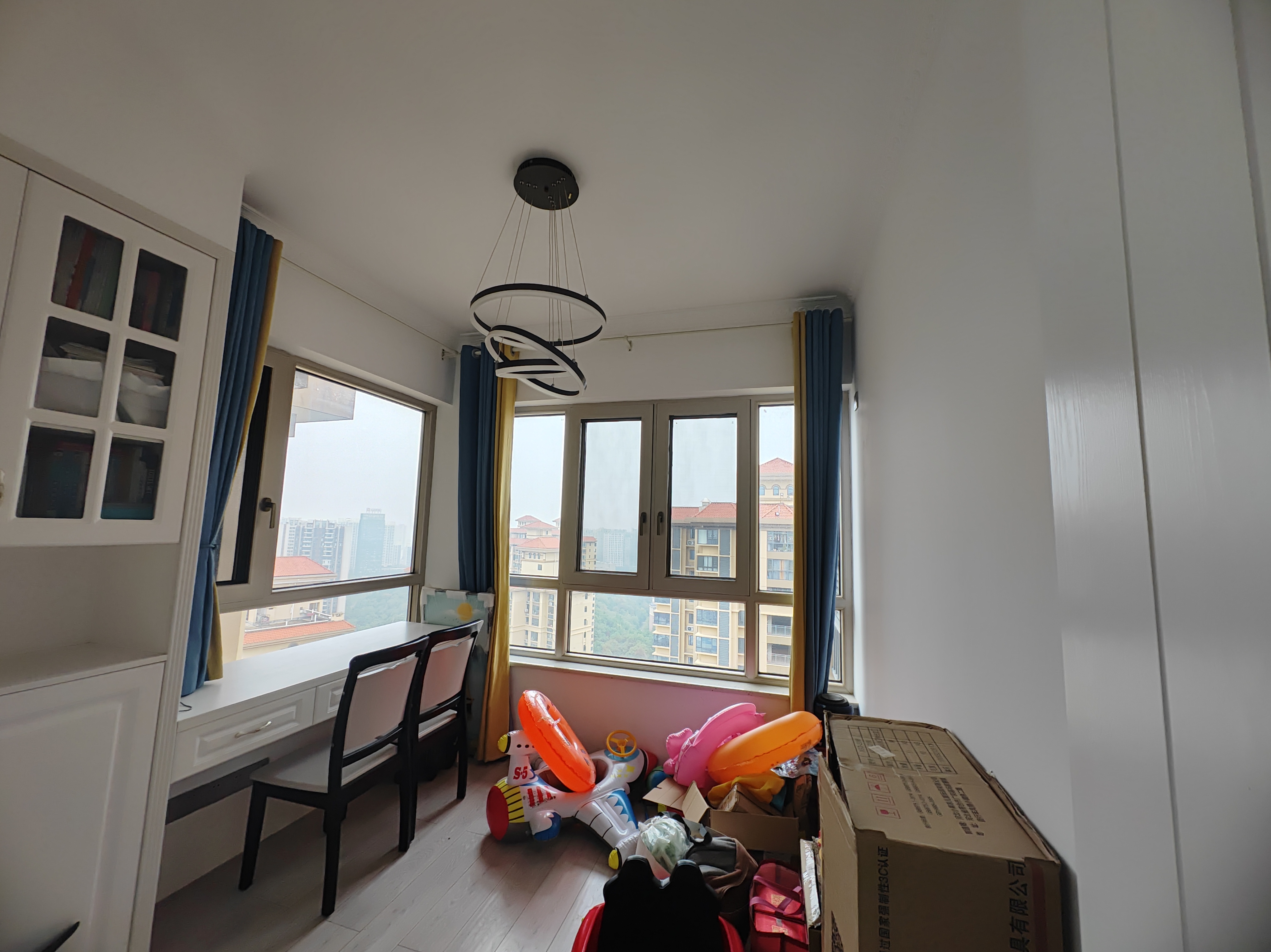 提香蓝岸 4室2厅2卫 74.0万 提香蓝岸 4室2厅2卫 74.0万室内图