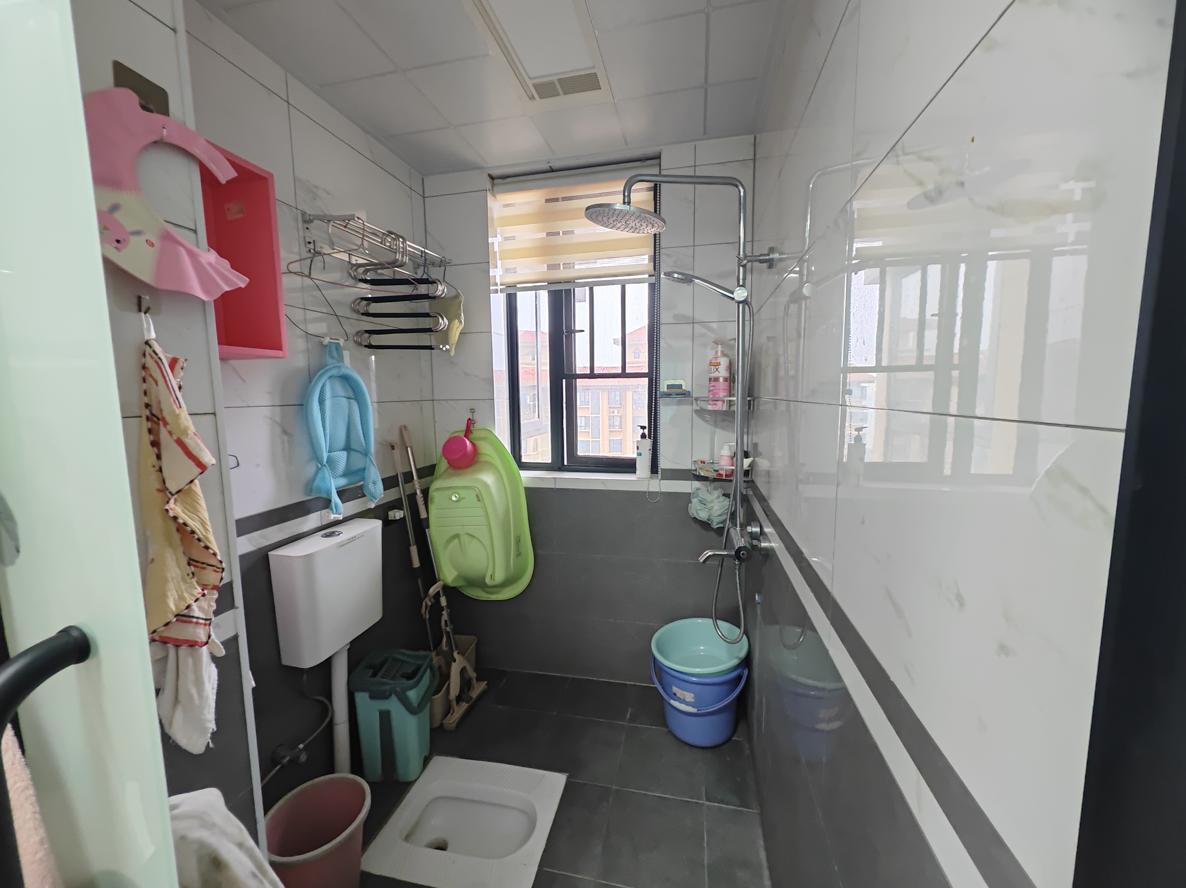 提香蓝岸 4室2厅2卫 74.0万 提香蓝岸 4室2厅2卫 74.0万室内图