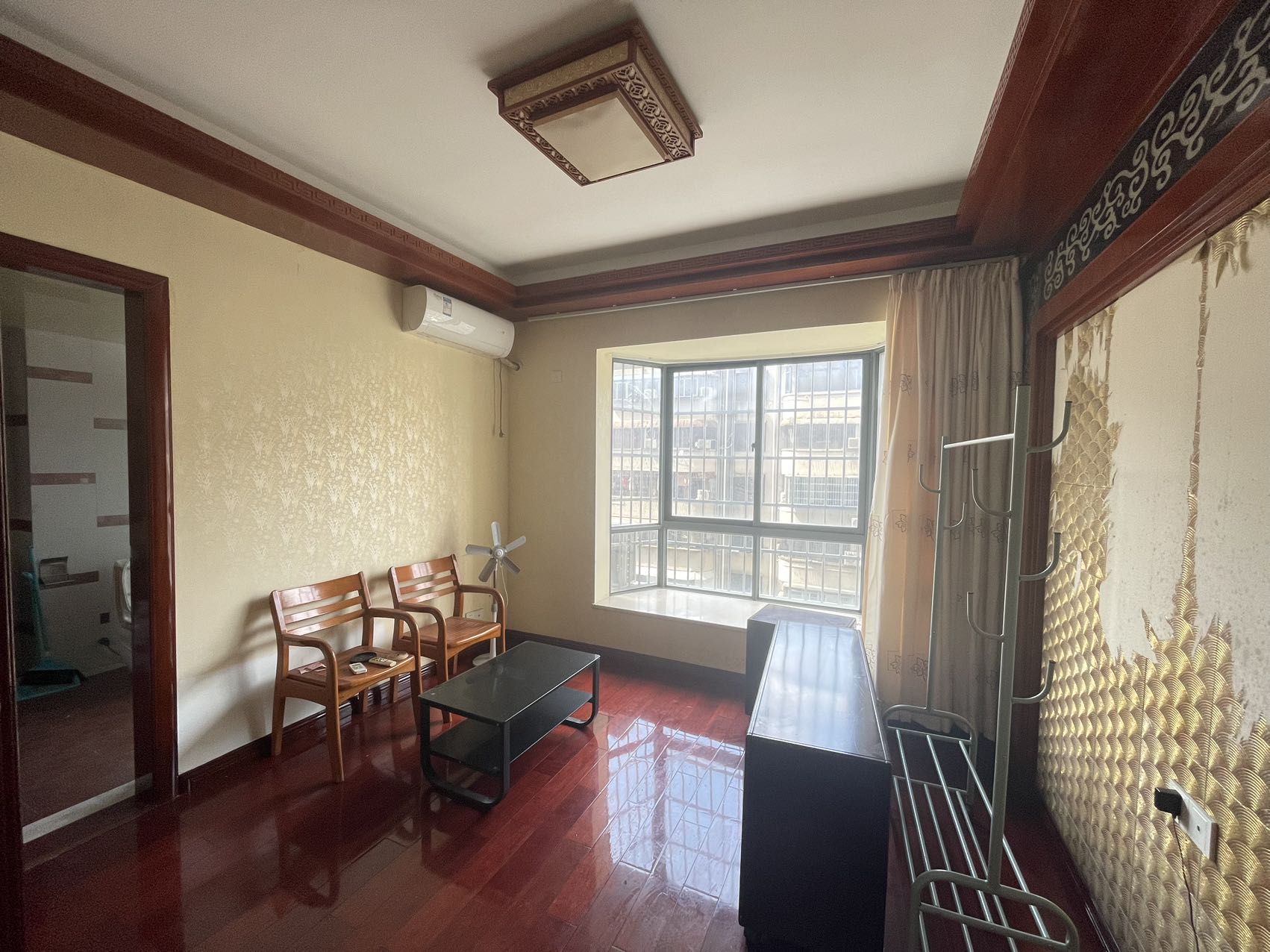 金海广场 4室2厅2卫 5000.0元/月 金海广场 4室2厅2卫 5000.0元/月室内图