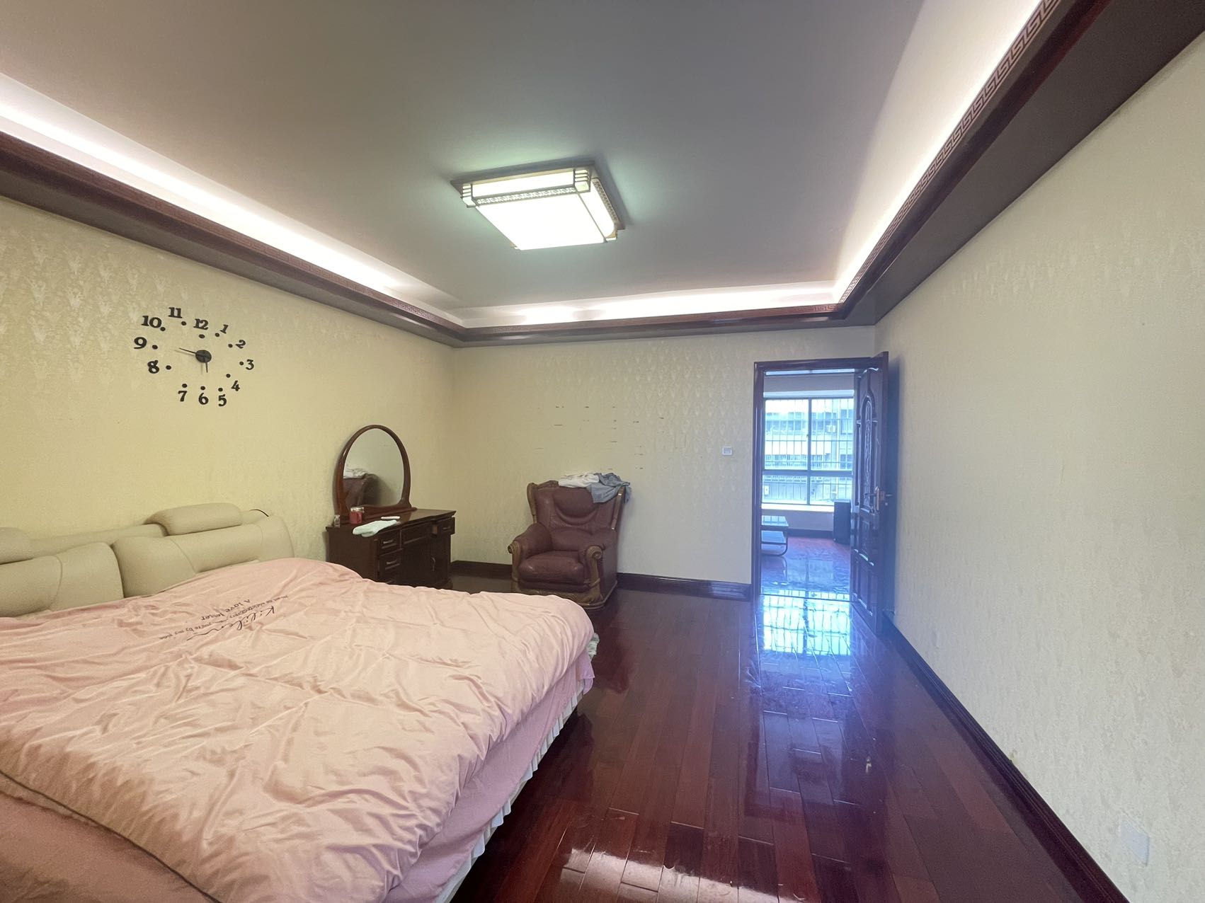 金海广场 4室2厅2卫 5000.0元/月 金海广场 4室2厅2卫 5000.0元/月室内图