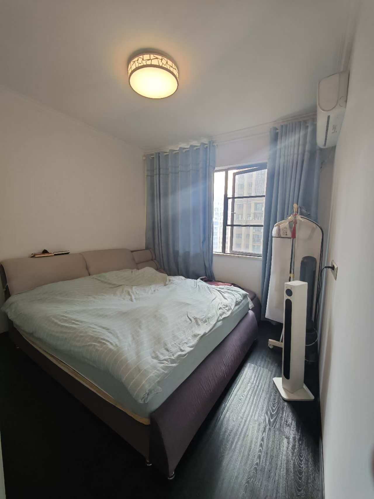 绿地海外滩一期 4室2厅2卫 3000.0元/月 绿地海外滩一期 4室2厅2卫 3000.0元/月室内图