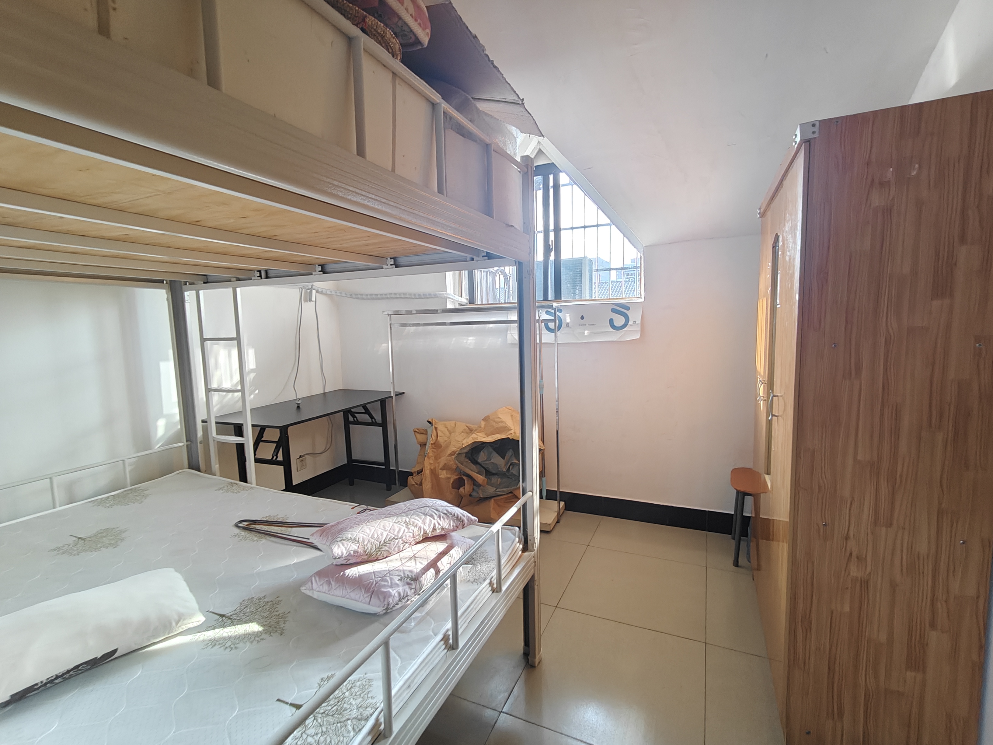 高桥社区高福星小区  2室2厅1卫    1000.0元/月 高桥社区高福星小区  2室2厅1卫    1000.0元/月室内图