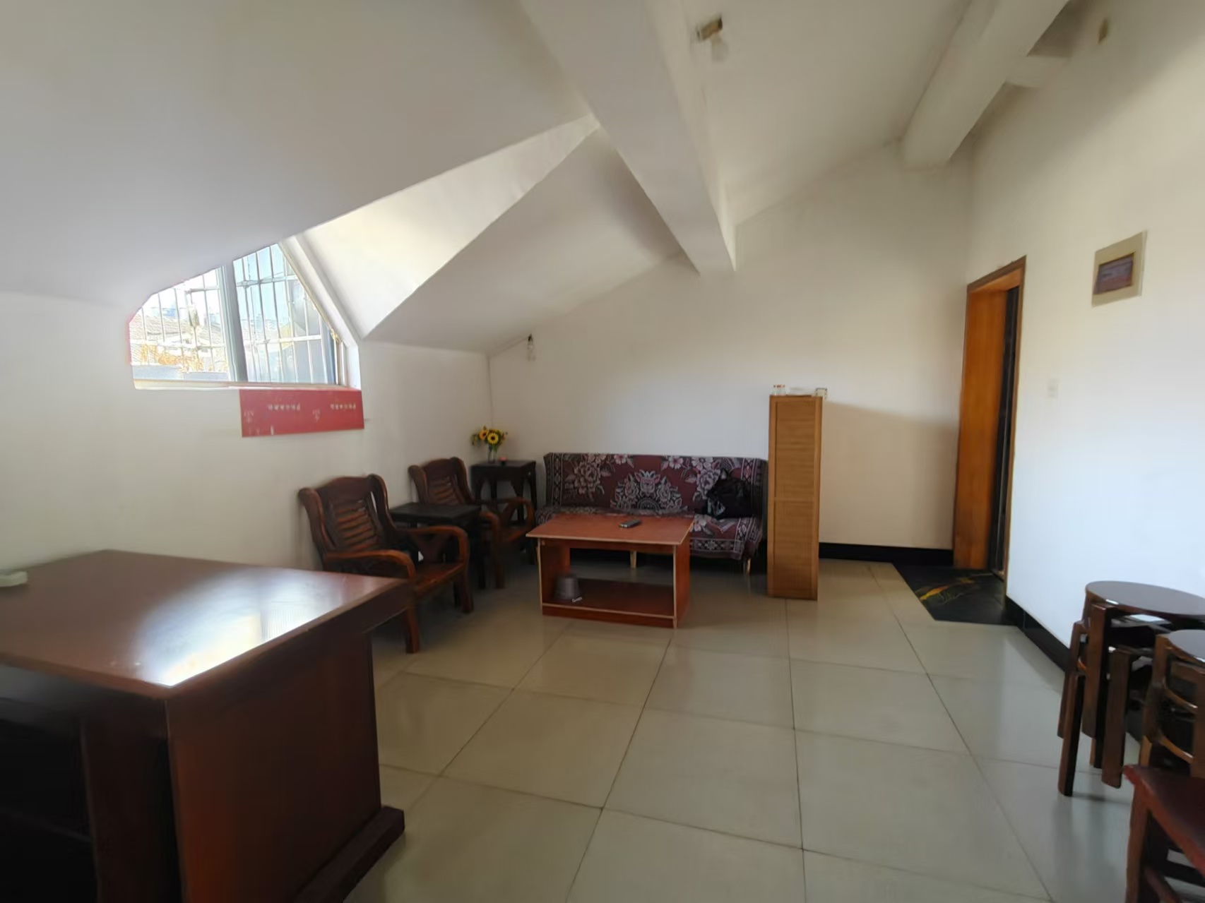 高桥社区高福星小区  2室2厅1卫    1000.0元/月 高桥社区高福星小区  2室2厅1卫    1000.0元/月室内图