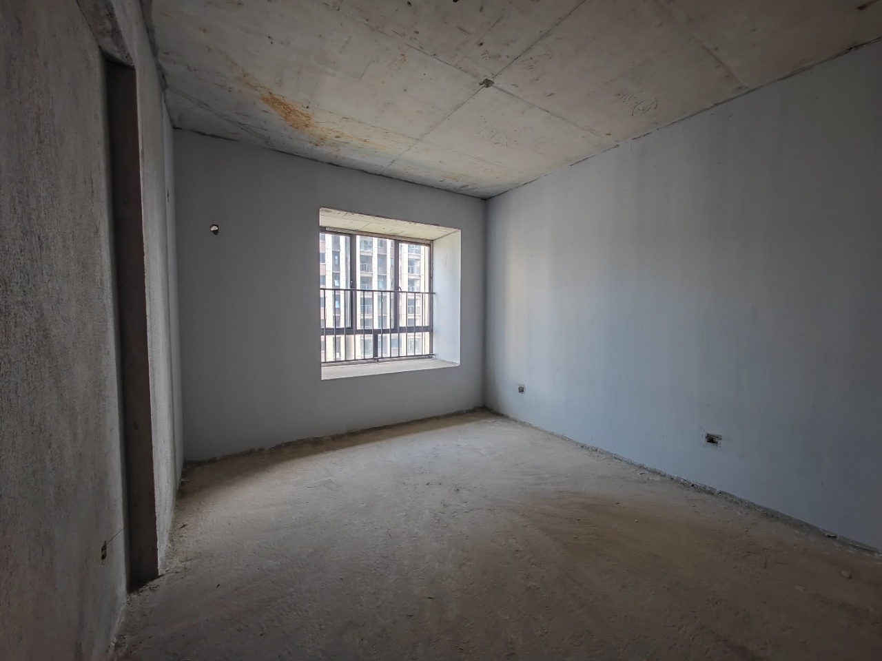 大汉龙城  0室0厅0卫    90.0万 大汉龙城  0室0厅0卫    90.0万室内图