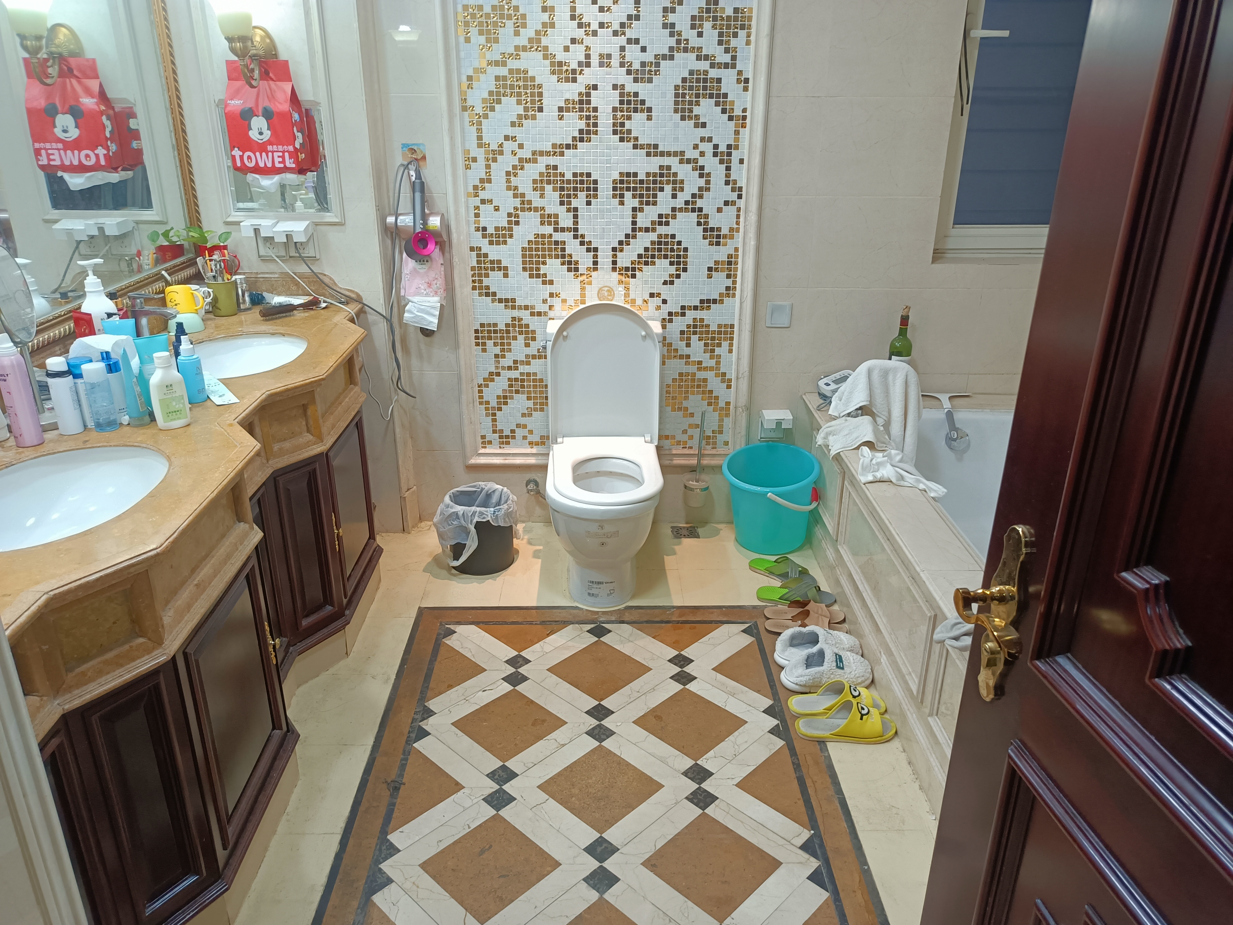 万达公馆 4室2厅4卫 10000.0元/月 万达公馆 4室2厅4卫 10000.0元/月室内图