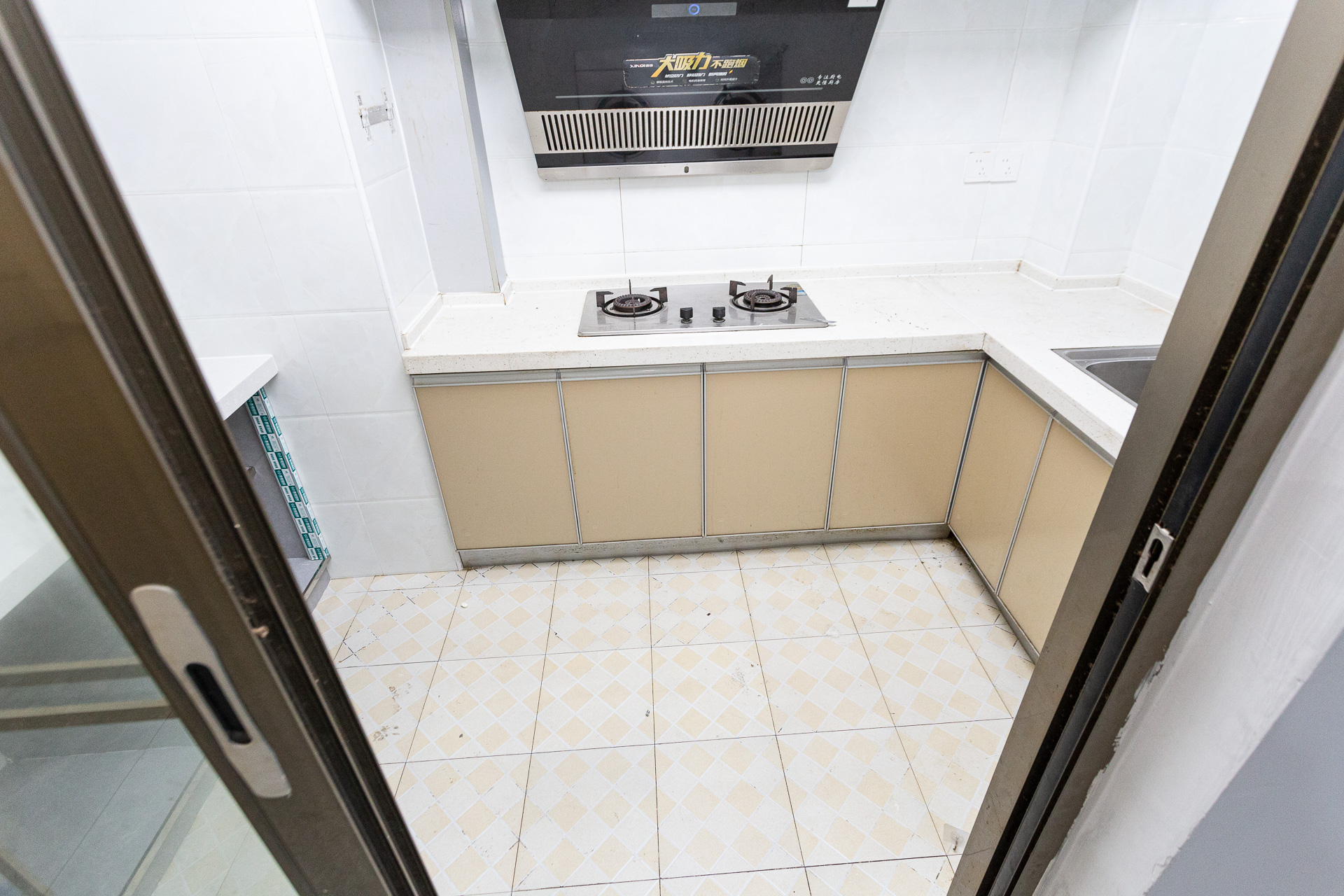 勤诚达境界城 4室2厅1卫 118.0万 勤诚达境界城 4室2厅1卫 118.0万厨房