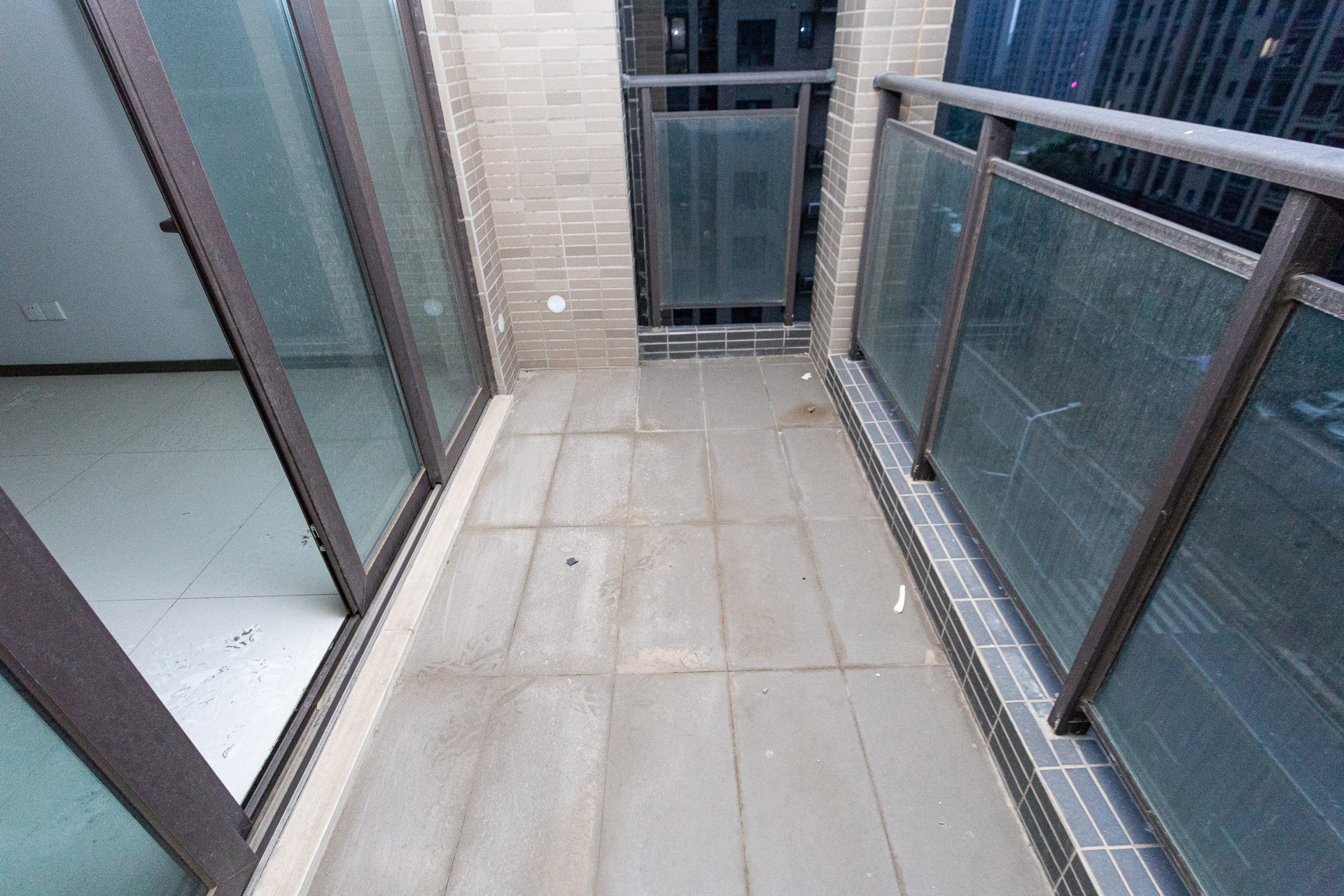 时代倾城五期 4室2厅2卫 105.0万 时代倾城五期 4室2厅2卫 105.0万阳台