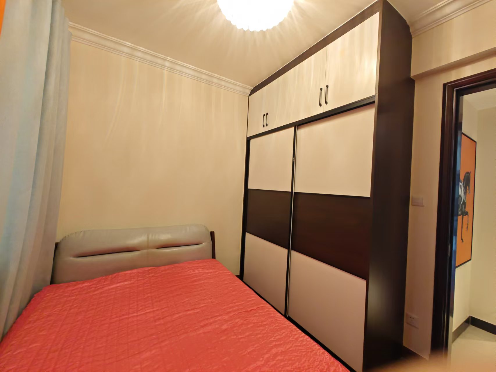 恒大华府  4室2厅2卫    105.8万 恒大华府  4室2厅2卫    105.8万室内图