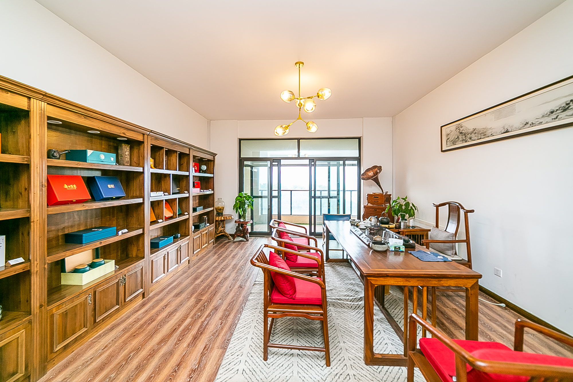 中建江山壹号  4室2厅2卫    550.0万 中建江山壹号  4室2厅2卫    550.0万客厅