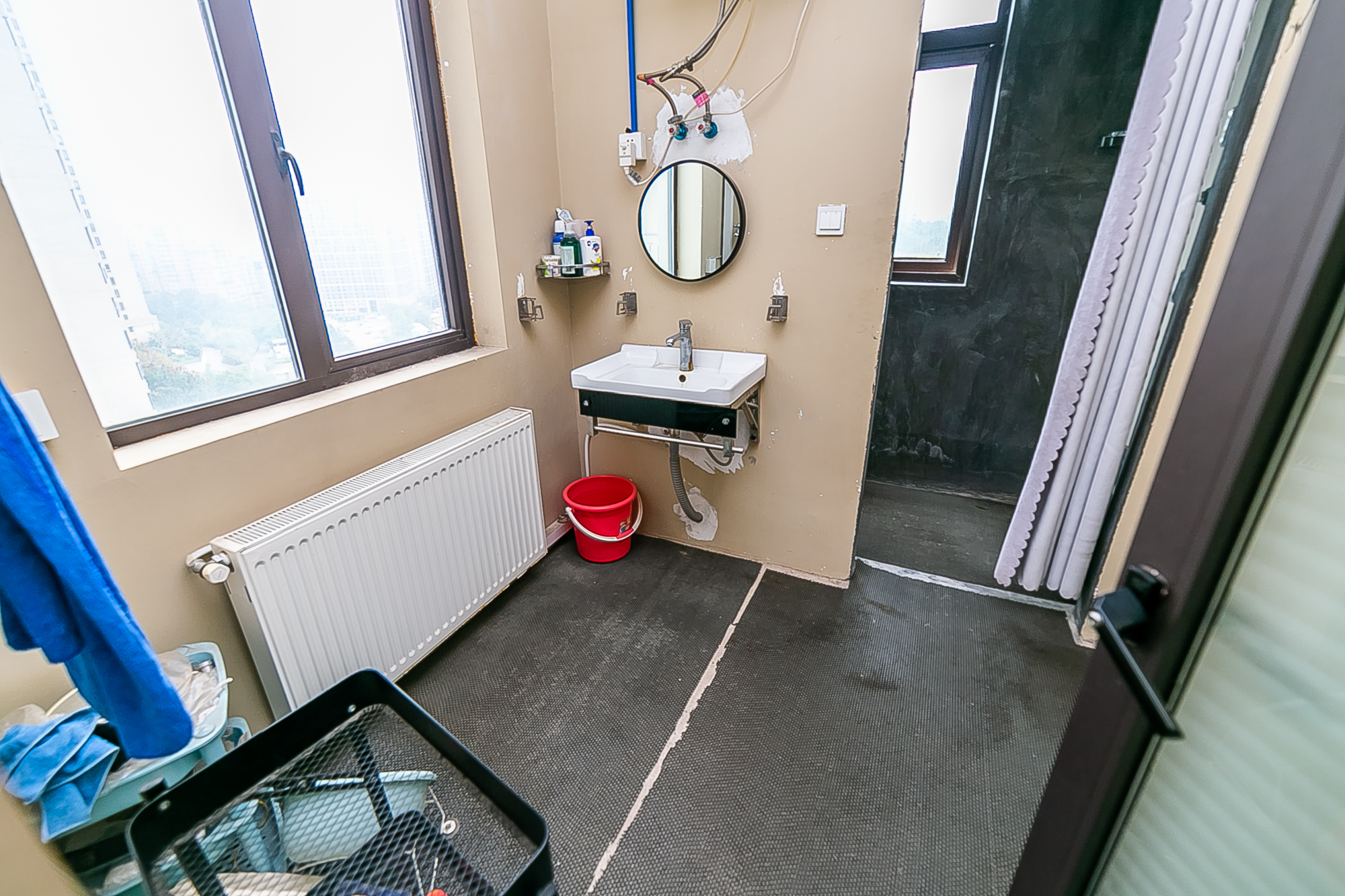 中建江山壹号  4室2厅2卫    550.0万 中建江山壹号  4室2厅2卫    550.0万卫生间