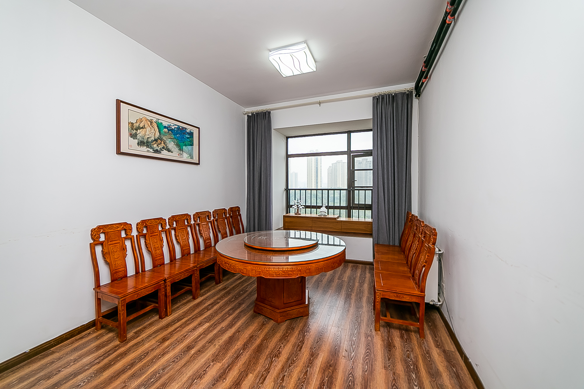 中建江山壹号  4室2厅2卫    550.0万 中建江山壹号  4室2厅2卫    550.0万卧室