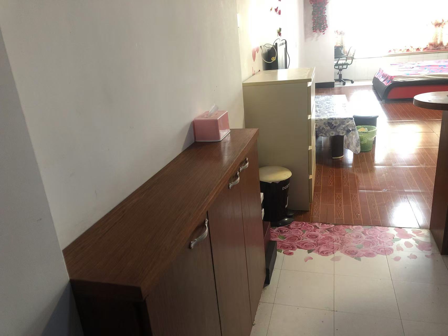 金帝  1室1厅1卫    1000.0元/月 金帝  1室1厅1卫    1000.0元/月室内图