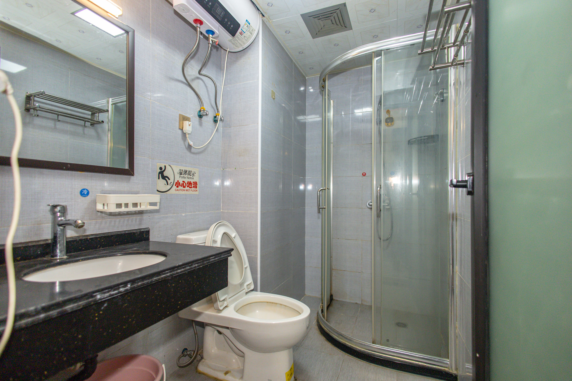 未来漫城 1室1厅1卫 42.0万 未来漫城 1室1厅1卫 42.0万卫生间