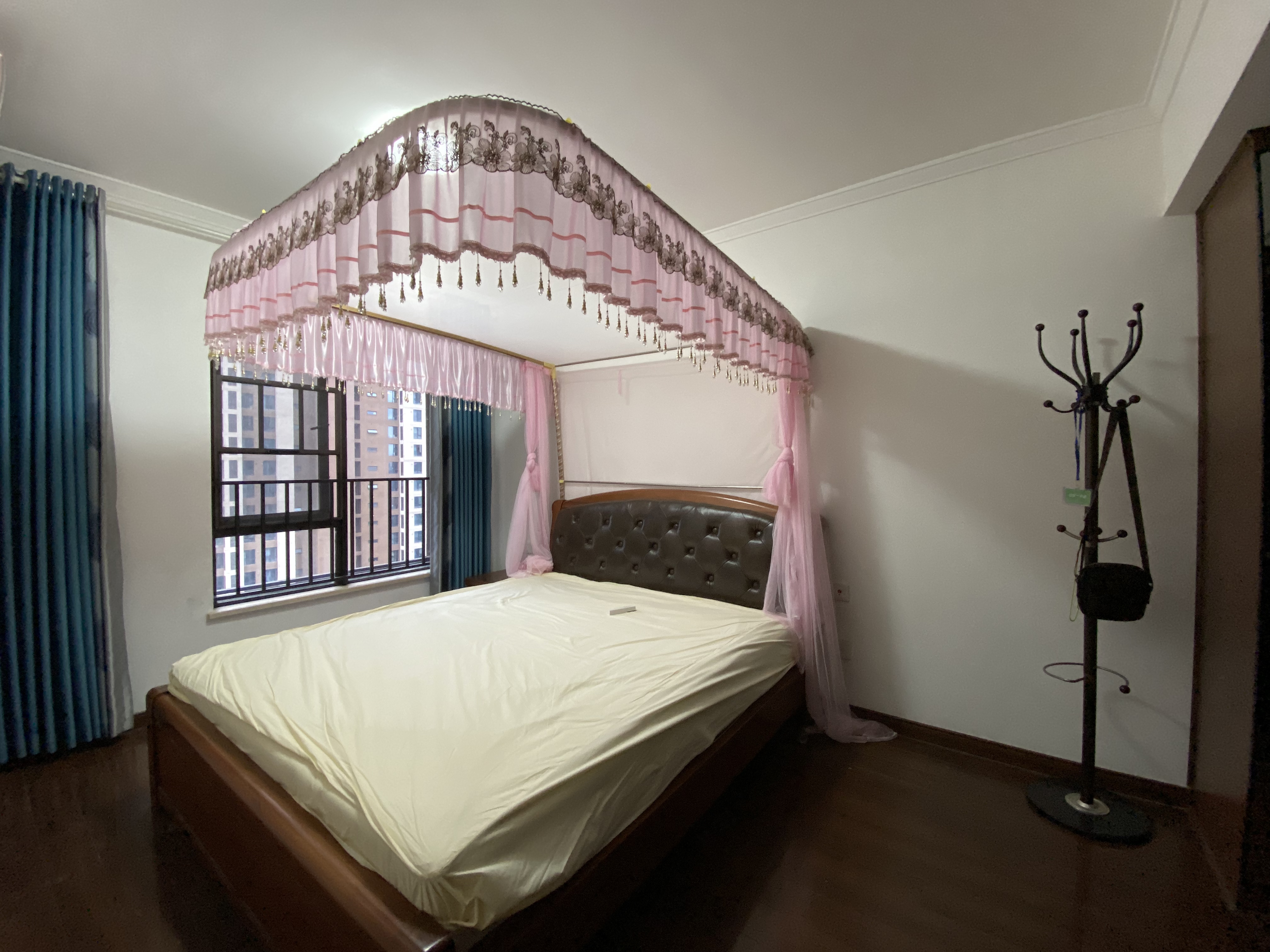 万科里金域滨江 3室2厅2卫 3700.0元/月 万科里金域滨江 3室2厅2卫 3700.0元/月室内图