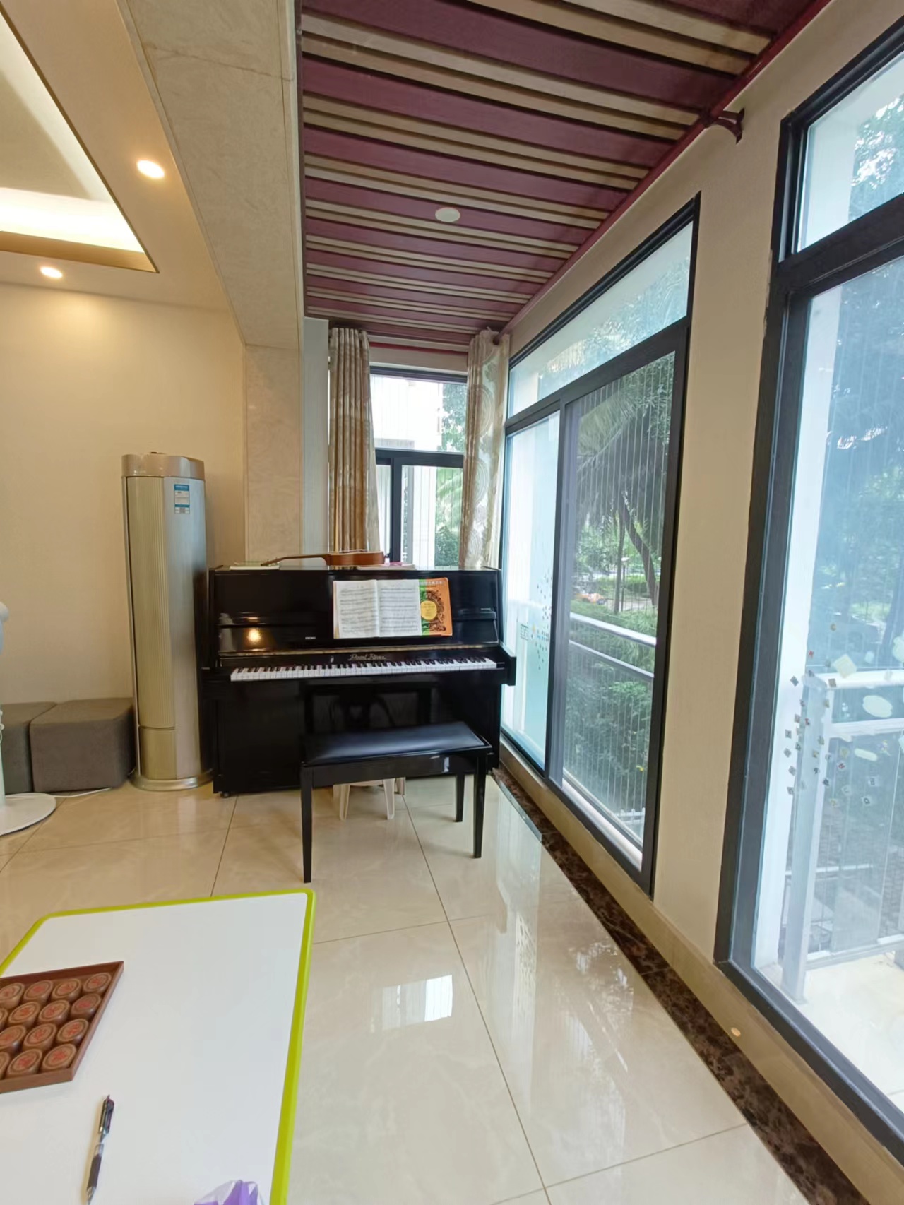 泰达比华利山庄 3室2厅2卫 325.0万 泰达比华利山庄 3室2厅2卫 325.0万室内图