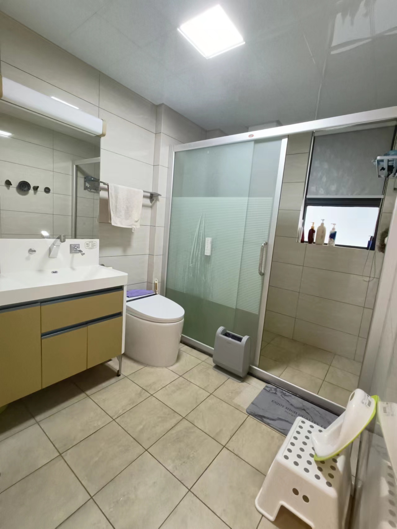 泰达比华利山庄 3室2厅2卫 325.0万 泰达比华利山庄 3室2厅2卫 325.0万室内图