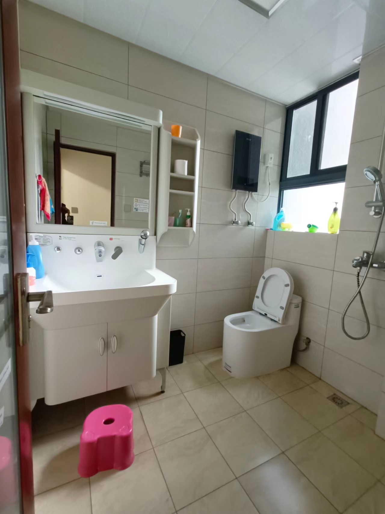 泰达比华利山庄 3室2厅2卫 325.0万 泰达比华利山庄 3室2厅2卫 325.0万室内图