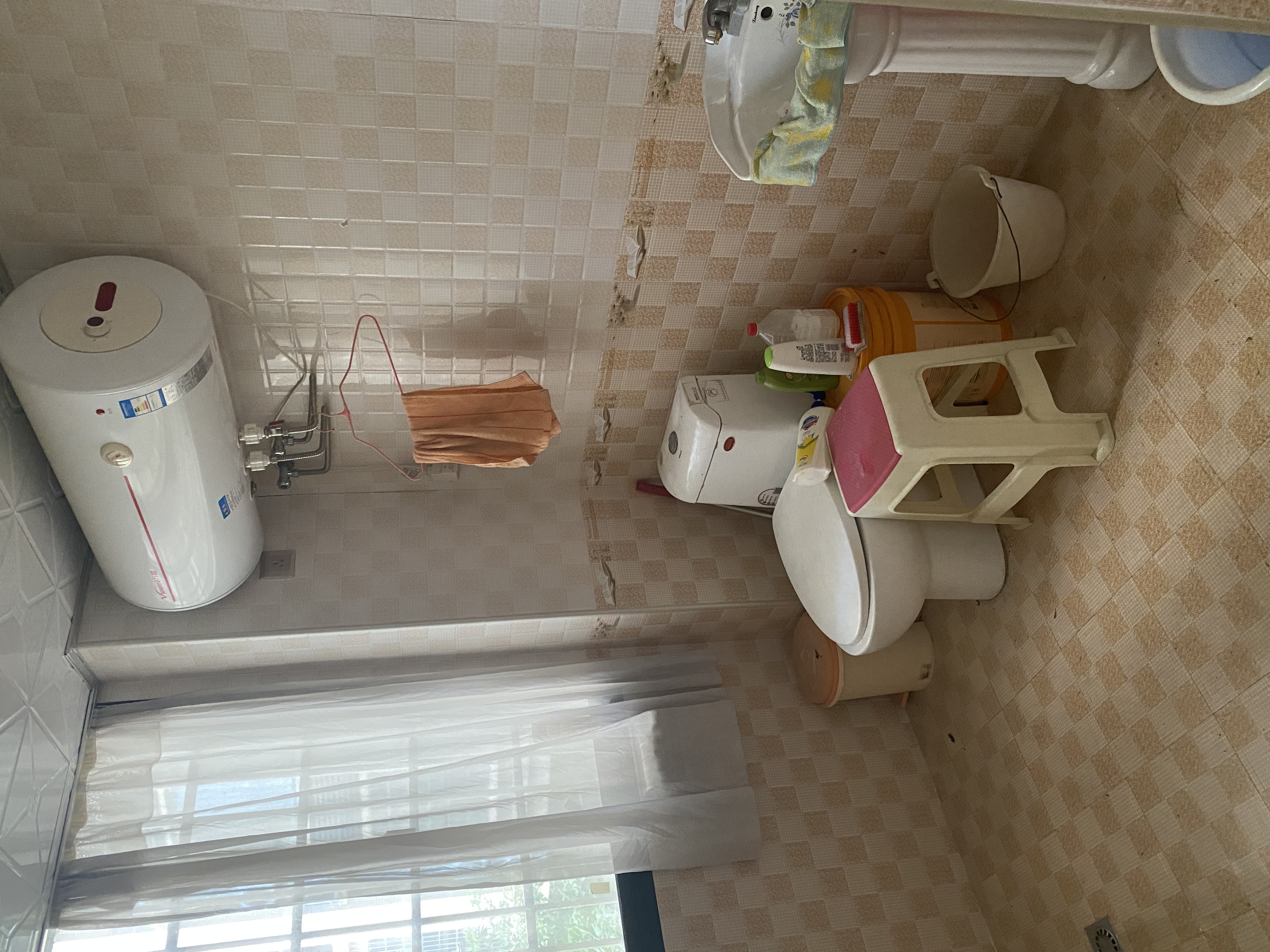 华剑首郡+五江珑悦  4室1厅1卫    1900.0元/月室内图