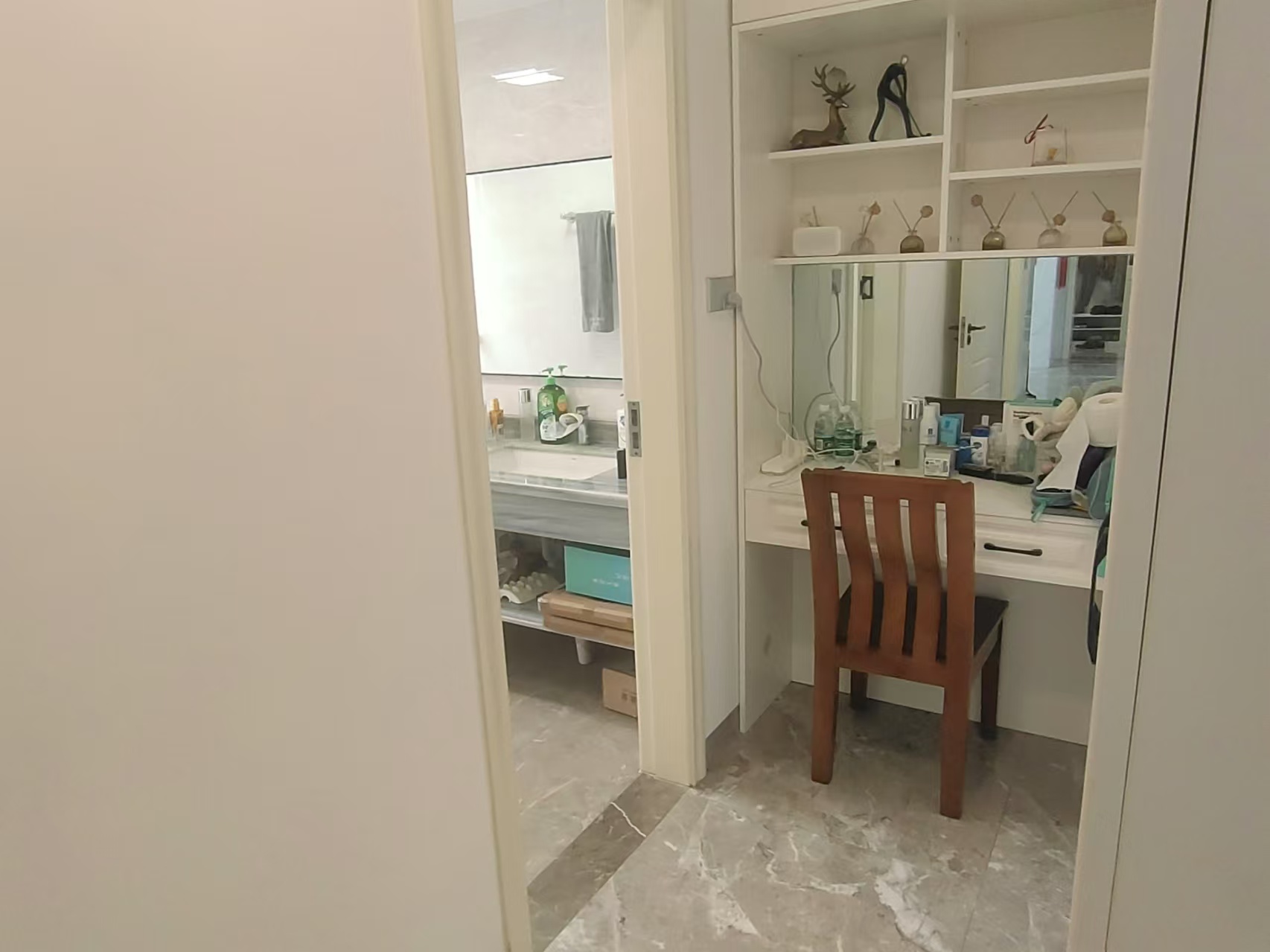 万达广场骏豪仕家(万达公馆) 3室2厅2卫 230.0万 万达广场骏豪仕家(万达公馆) 3室2厅2卫 230.0万室内图