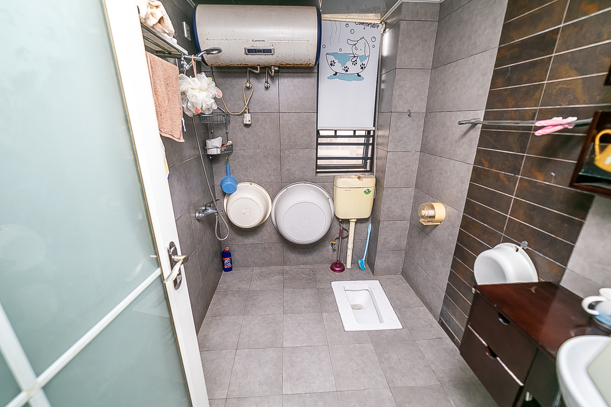 华菱蓝调国际(华菱.香墅美地)  3室2厅2卫    98.0万 华菱蓝调国际(华菱.香墅美地)  3室2厅2卫    98.0万卫生间