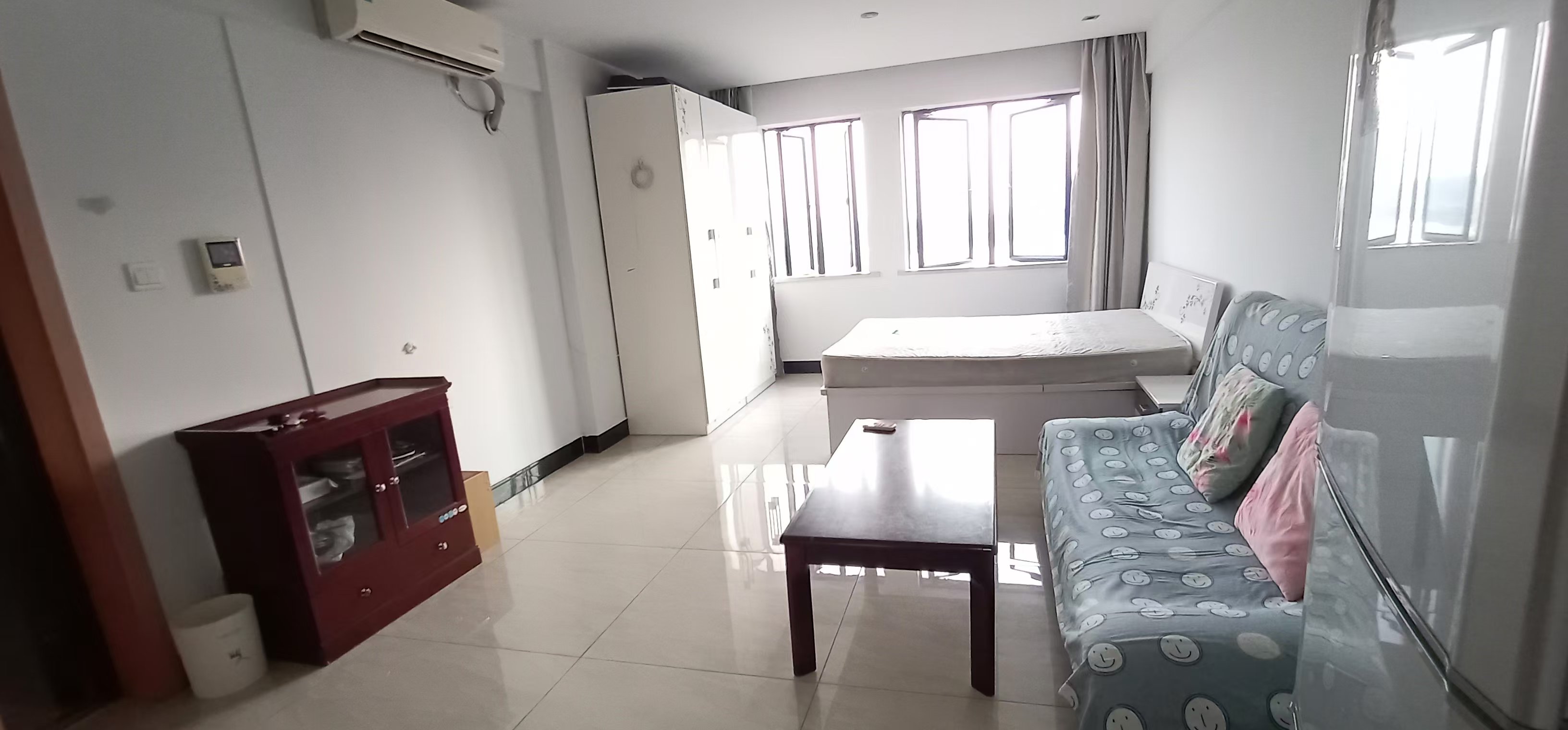 山水国际 1室1厅1卫 25.0万 山水国际 1室1厅1卫 25.0万室内图