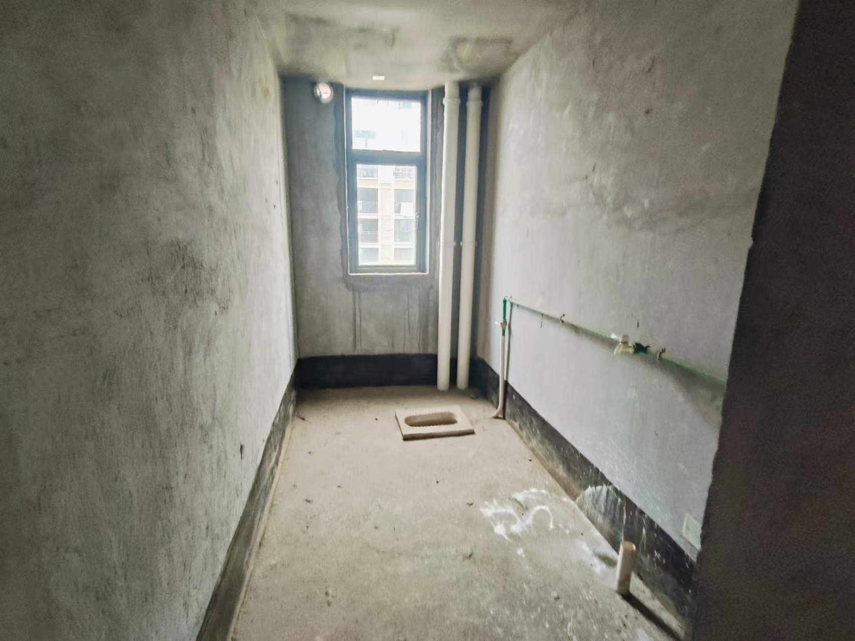 磐龙生态社区 4室2厅2卫 43.8万 磐龙生态社区 4室2厅2卫 43.8万室内图