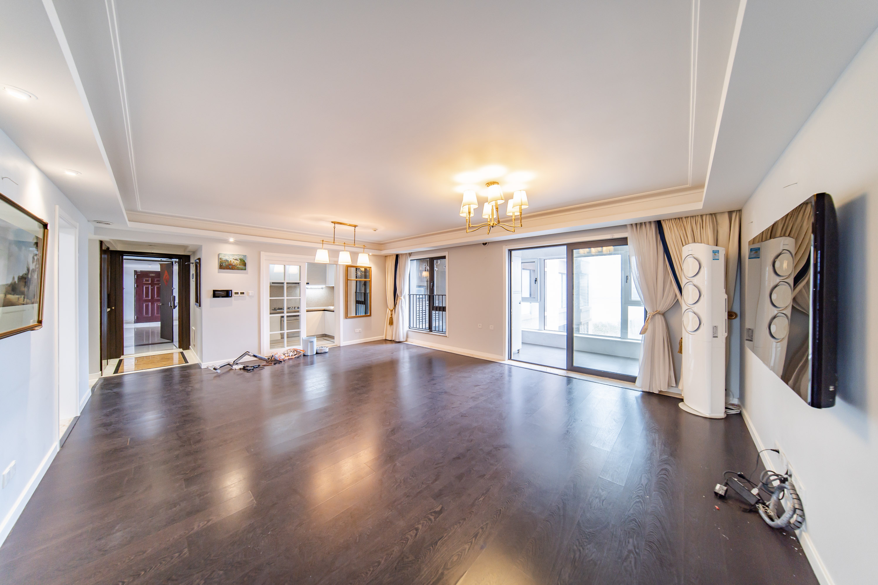 万科金域缇香  4室2厅2卫    190.0万客厅