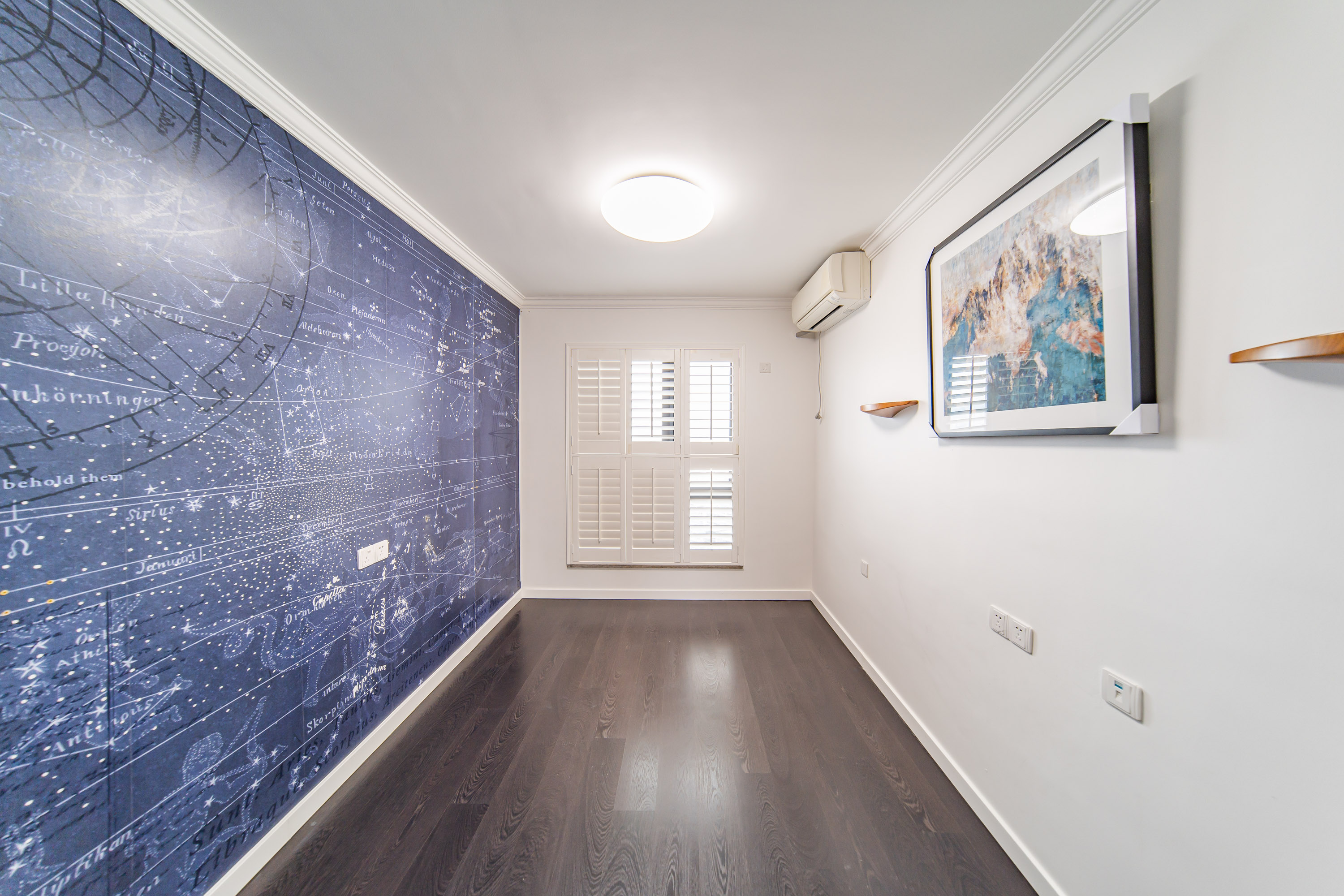 万科金域缇香  4室2厅2卫    190.0万卧室