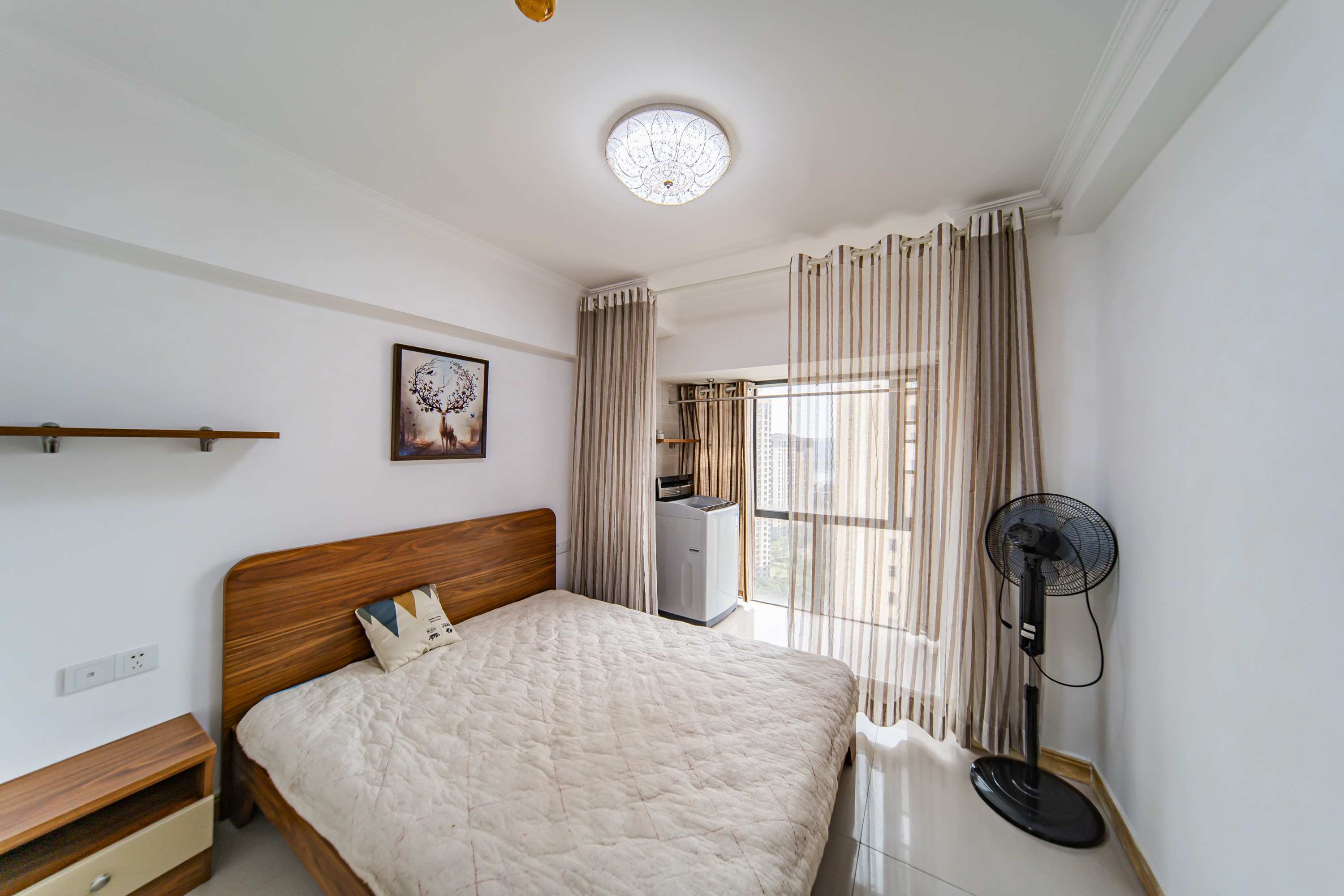 湘熙水郡(观澜海赋家园) 2室2厅1卫 75.0万 湘熙水郡(观澜海赋家园) 2室2厅1卫 75.0万卧室