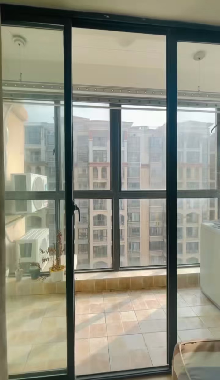 滨江花城  1室2厅1卫    75.0万 滨江花城  1室2厅1卫    75.0万室内图