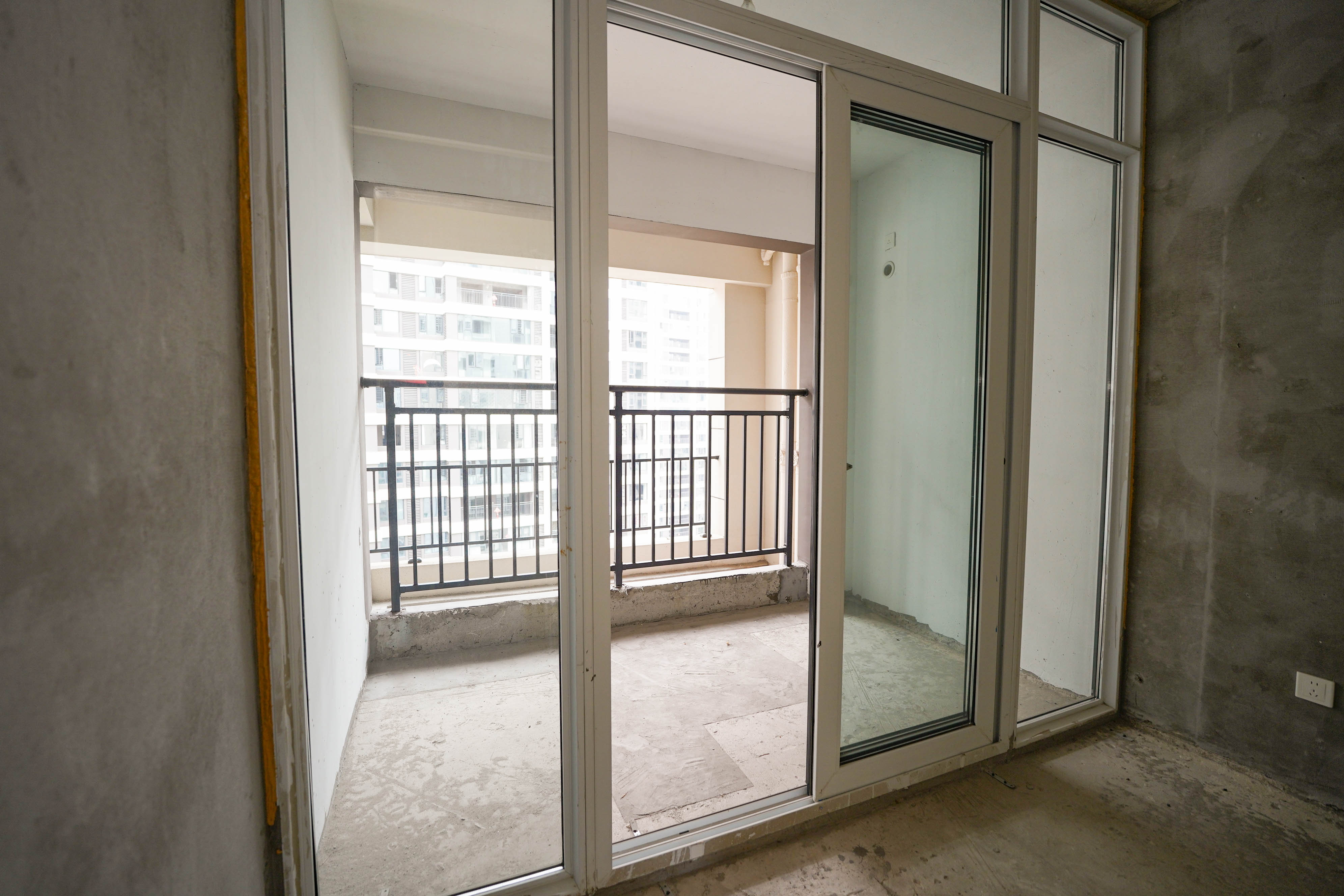 金地都会风華  4室2厅2卫    168.0万 金地都会风華  4室2厅2卫    168.0万卧室