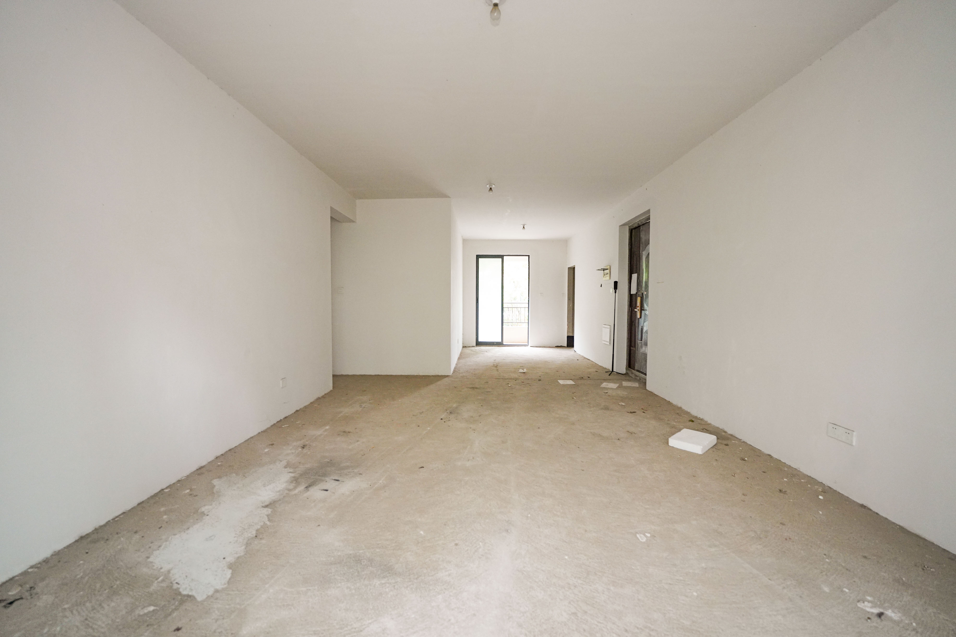 五矿万境蓝山  3室2厅2卫    142.0万 五矿万境蓝山  3室2厅2卫    142.0万客厅