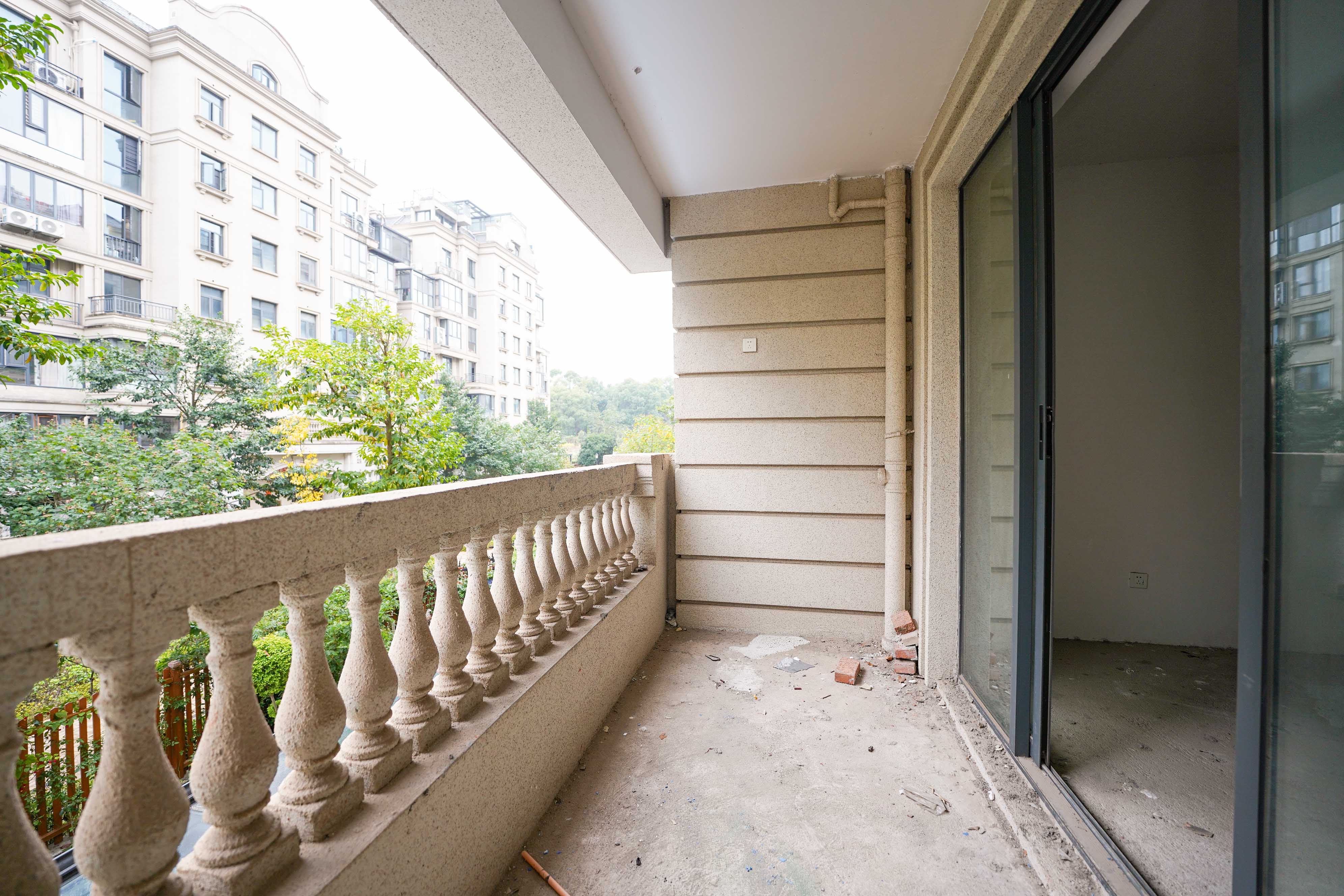 五矿万境蓝山  3室2厅2卫    142.0万 五矿万境蓝山  3室2厅2卫    142.0万其他