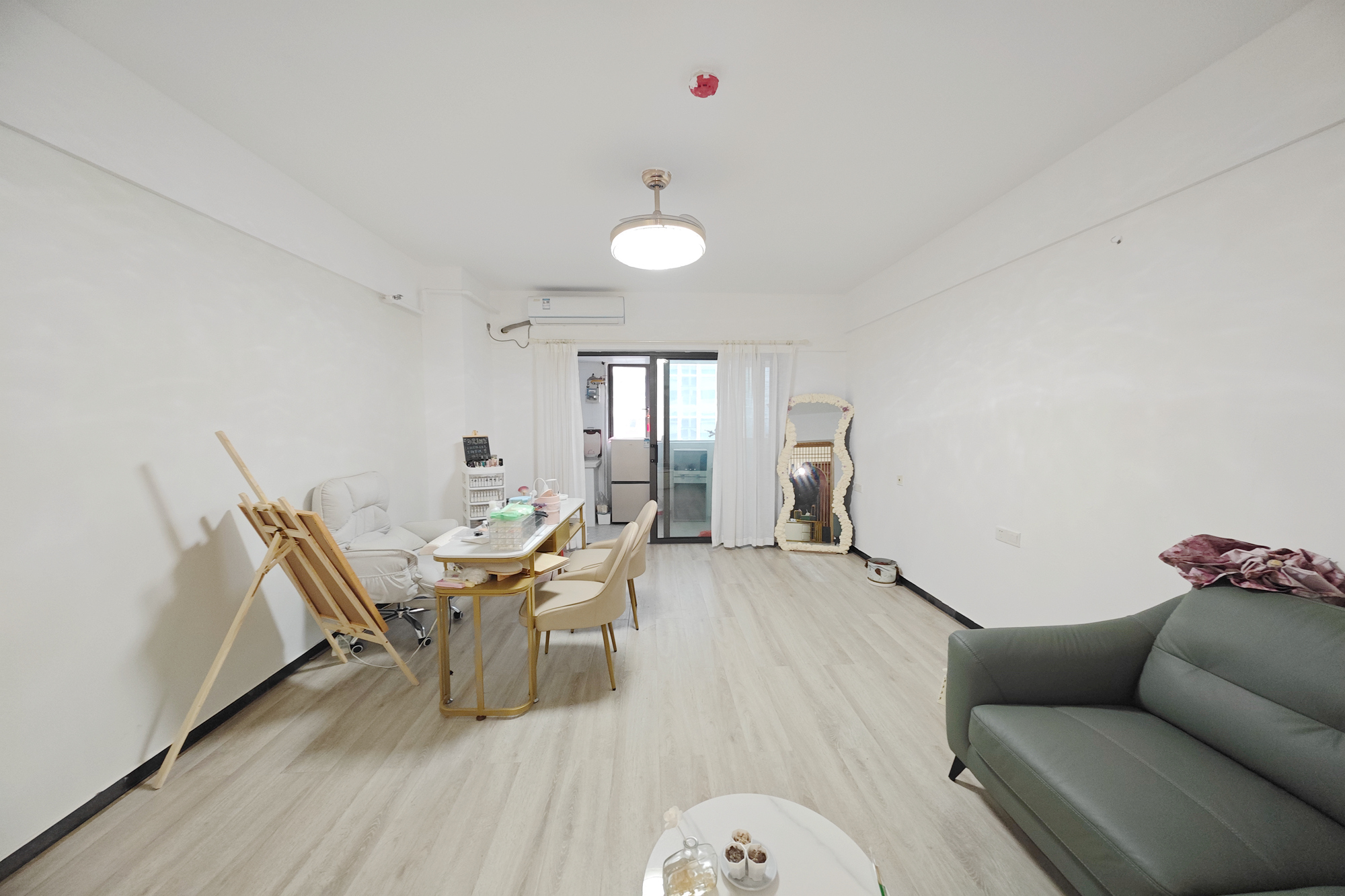 东友星座  1室1厅1卫    33.8万 东友星座  1室1厅1卫    33.8万客厅