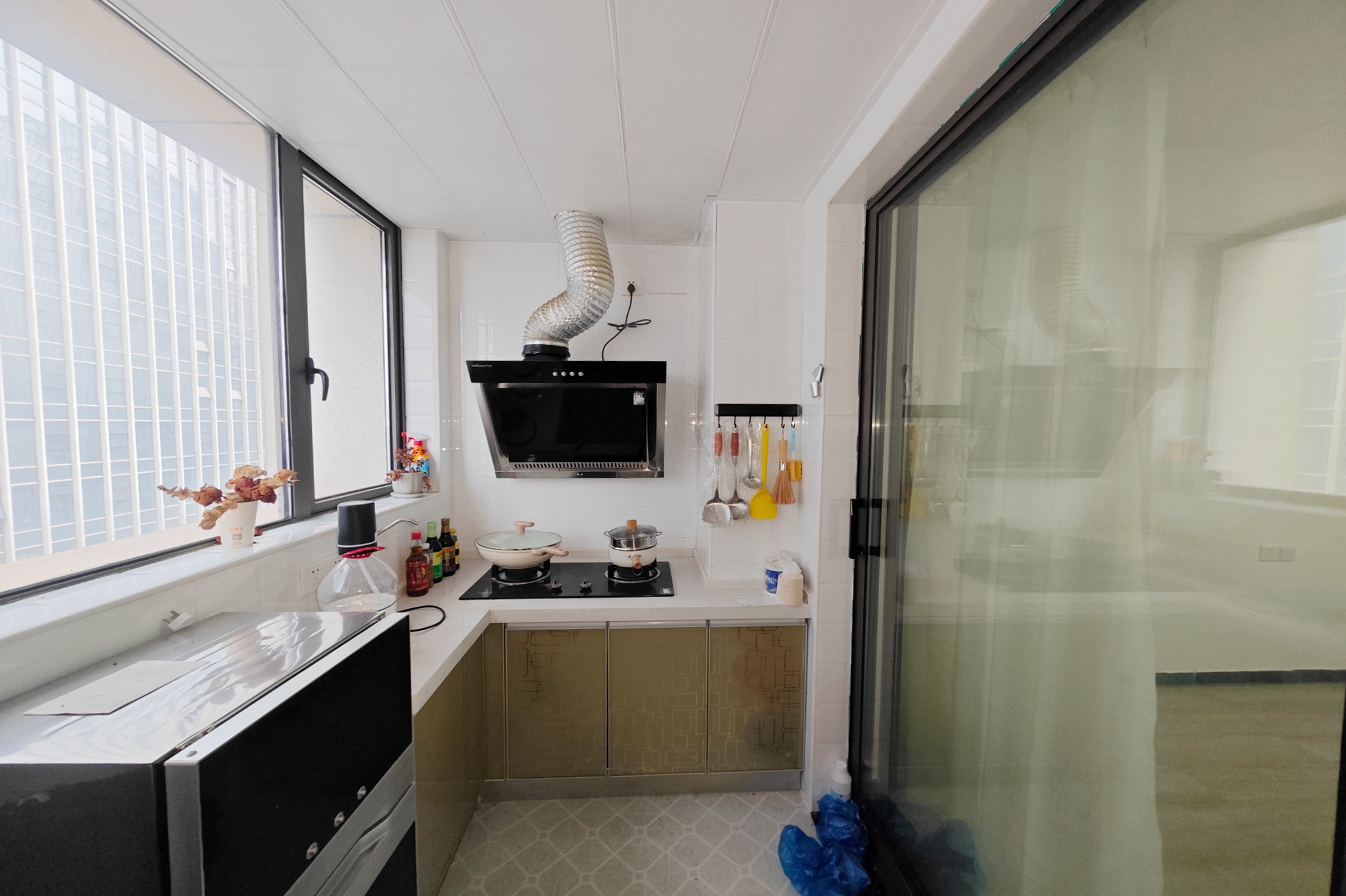 东友星座  1室1厅1卫    33.8万 东友星座  1室1厅1卫    33.8万厨房