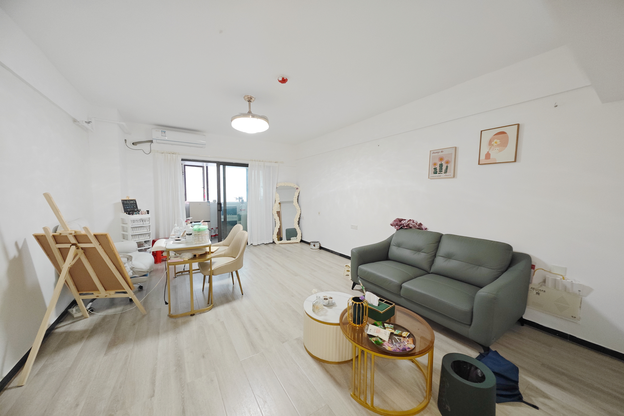 东友星座  1室1厅1卫    33.8万 东友星座  1室1厅1卫    33.8万客厅