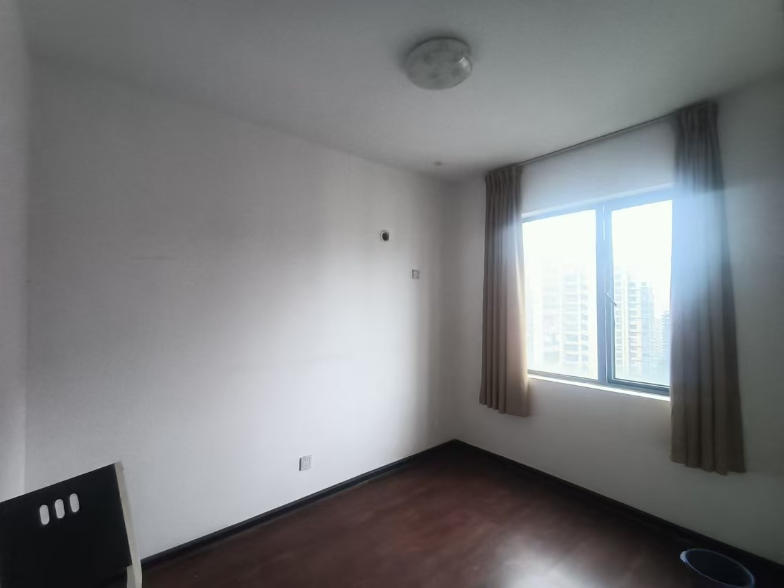 湘府9号 3室1厅1卫 2500.0元/月 湘府9号 3室1厅1卫 2500.0元/月室内图