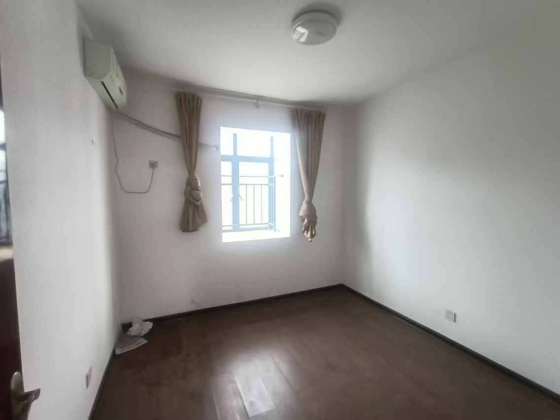 湘府9号 3室1厅1卫 2500.0元/月 湘府9号 3室1厅1卫 2500.0元/月室内图