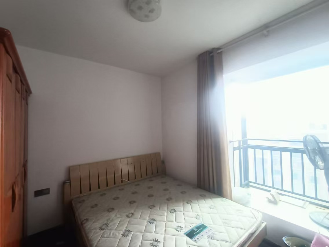 湘府9号 3室1厅1卫 2500.0元/月 湘府9号 3室1厅1卫 2500.0元/月室内图