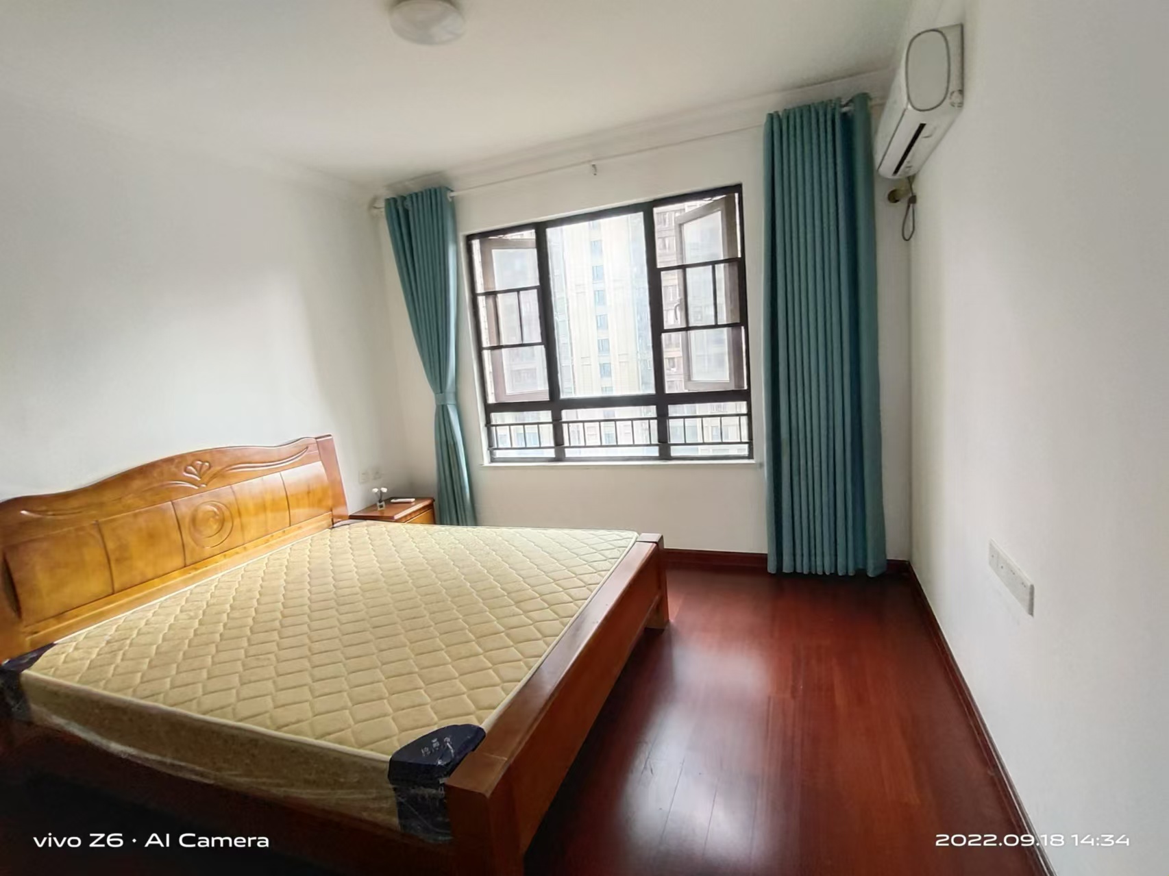 中海国际二期 3室2厅2卫 2100.0元/月 中海国际二期 3室2厅2卫 2100.0元/月室内图