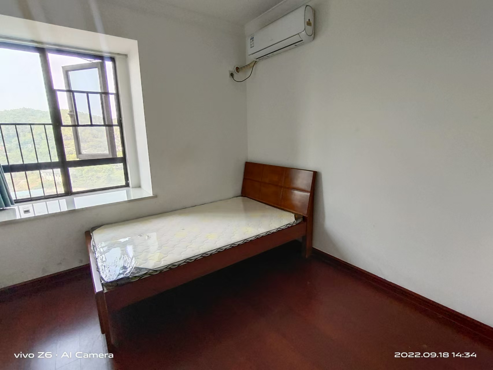 中海国际二期 3室2厅2卫 2100.0元/月 中海国际二期 3室2厅2卫 2100.0元/月室内图