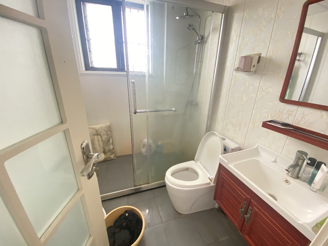 滨江新苑(一期A区) 3室2厅2卫 178.0万 滨江新苑(一期A区) 3室2厅2卫 178.0万室内图