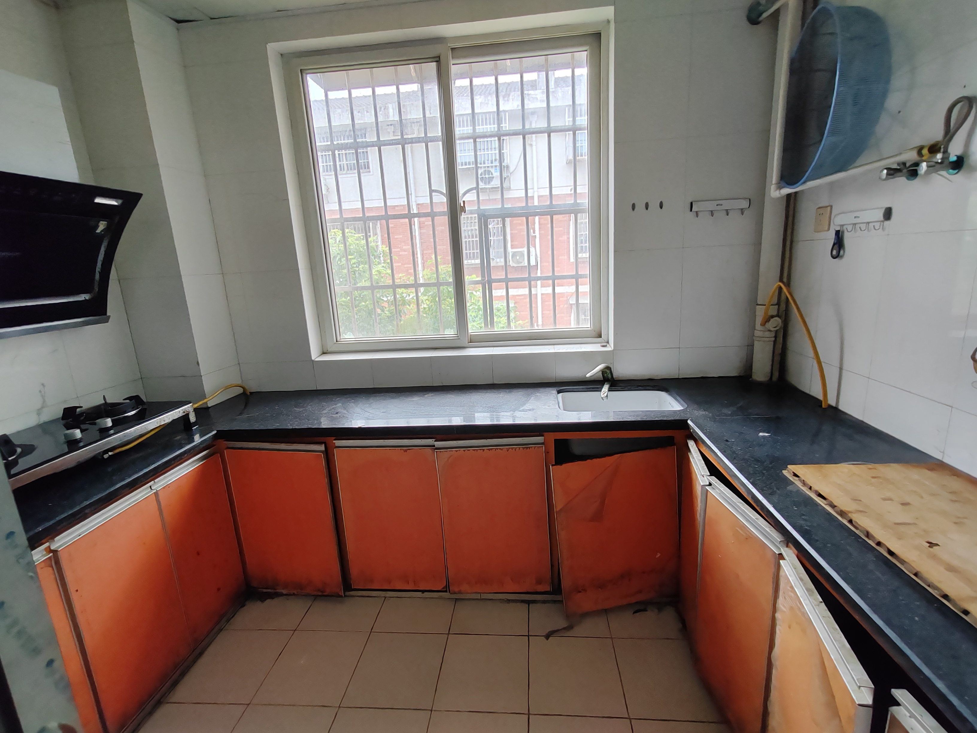 金鹰机电大市场 5室2厅1卫 1800.0元/月 金鹰机电大市场 5室2厅1卫 1800.0元/月室内图