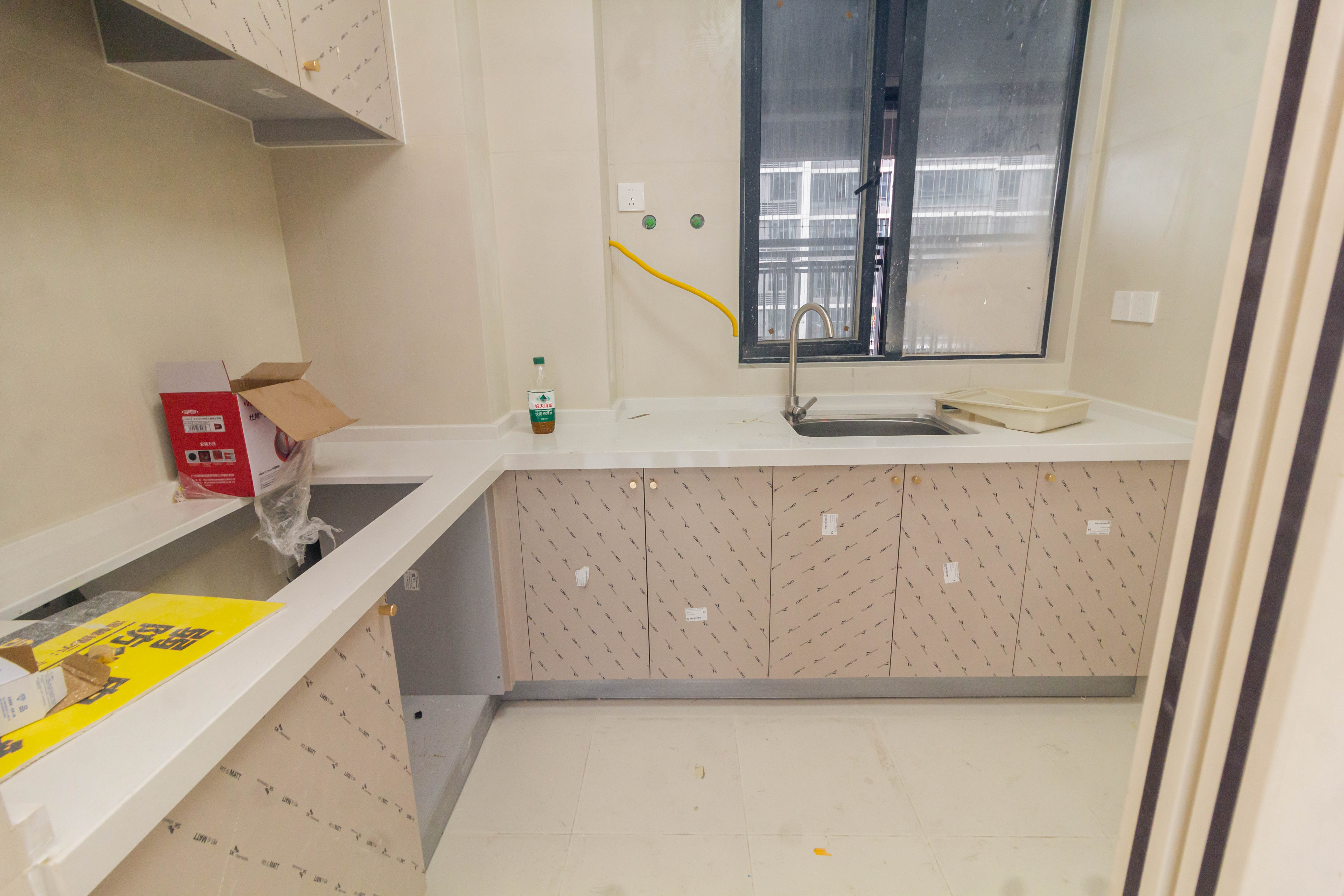 华远碧桂园海蓝城二期  3室2厅1卫    68.0万 华远碧桂园海蓝城二期  3室2厅1卫    68.0万厨房