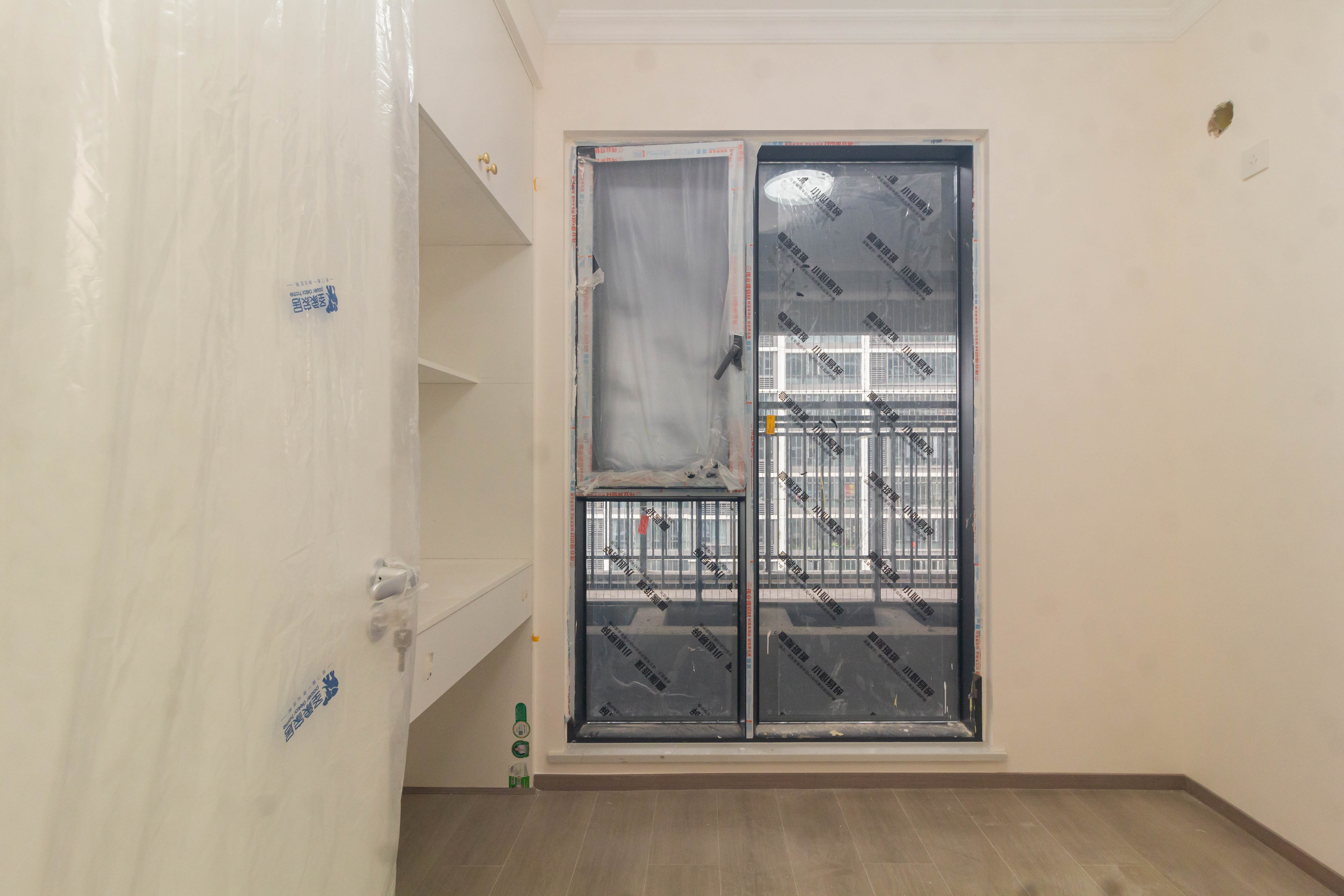 华远碧桂园海蓝城二期  3室2厅1卫    68.0万 华远碧桂园海蓝城二期  3室2厅1卫    68.0万卧室