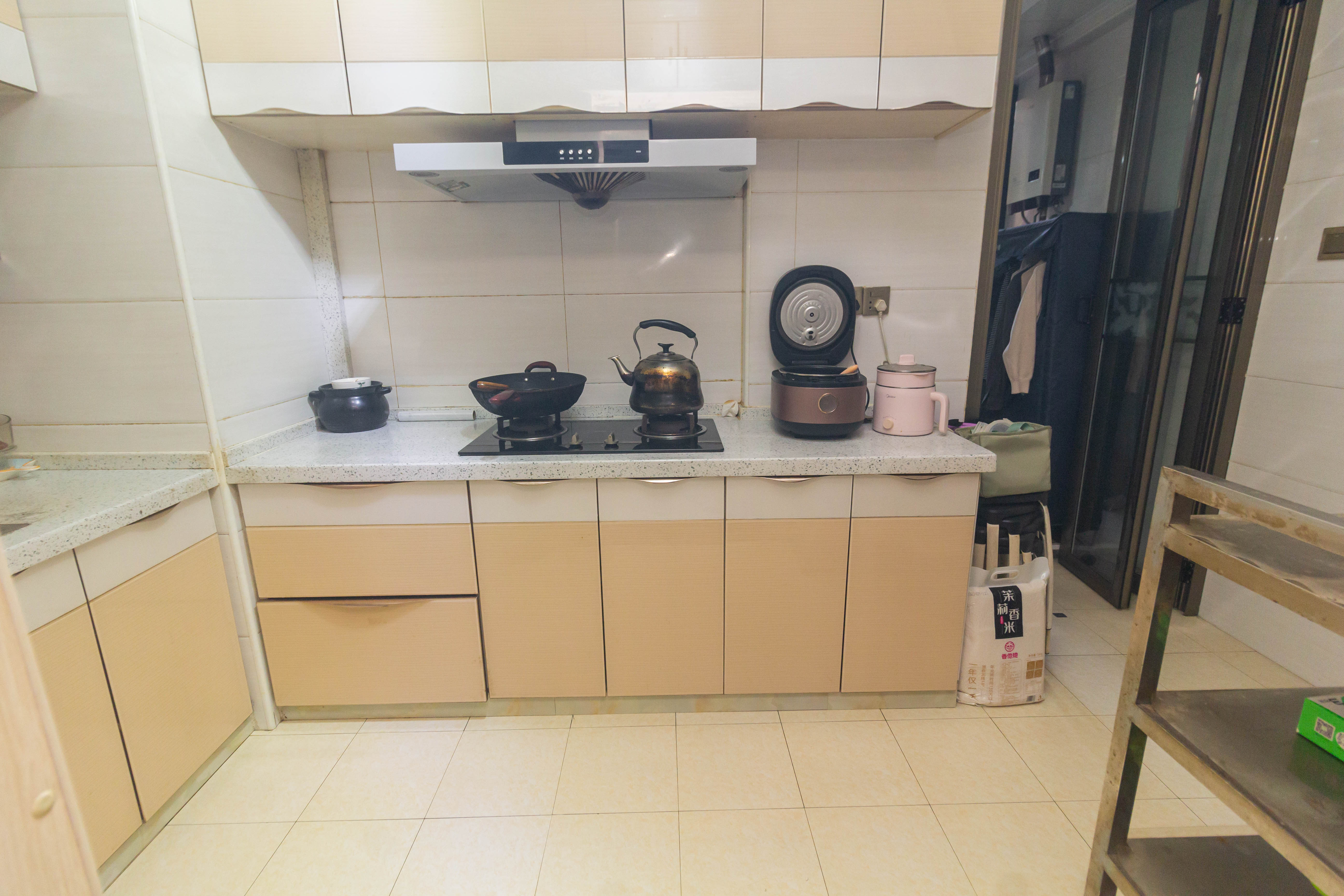 佳美紫郡  3室2厅1卫    68.8万厨房