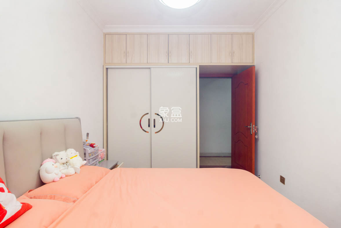 佳美紫郡 3室2厅1卫 68.8万 佳美紫郡 3室2厅1卫 68.8万卧室