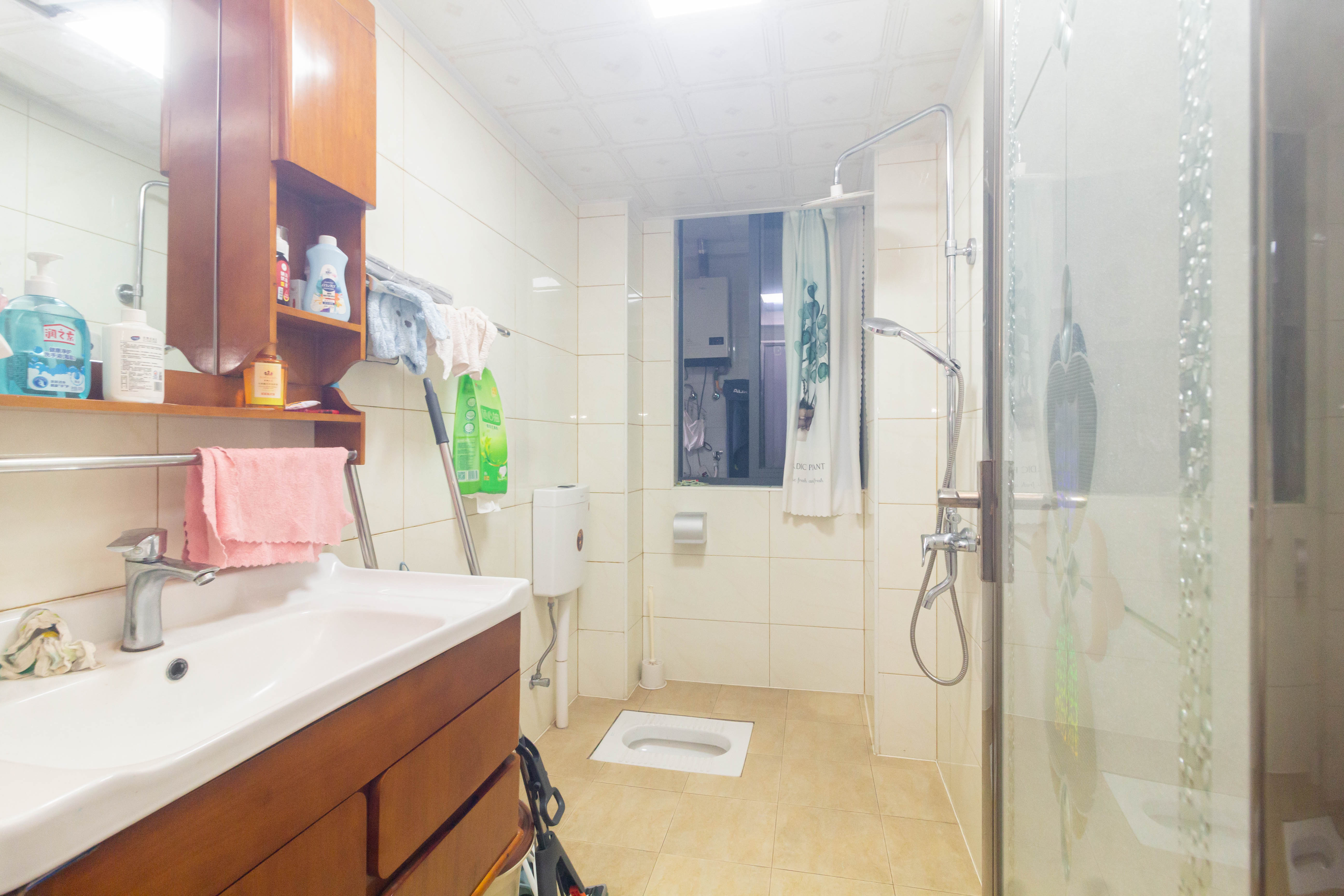 佳美紫郡  3室2厅1卫    68.8万卧室