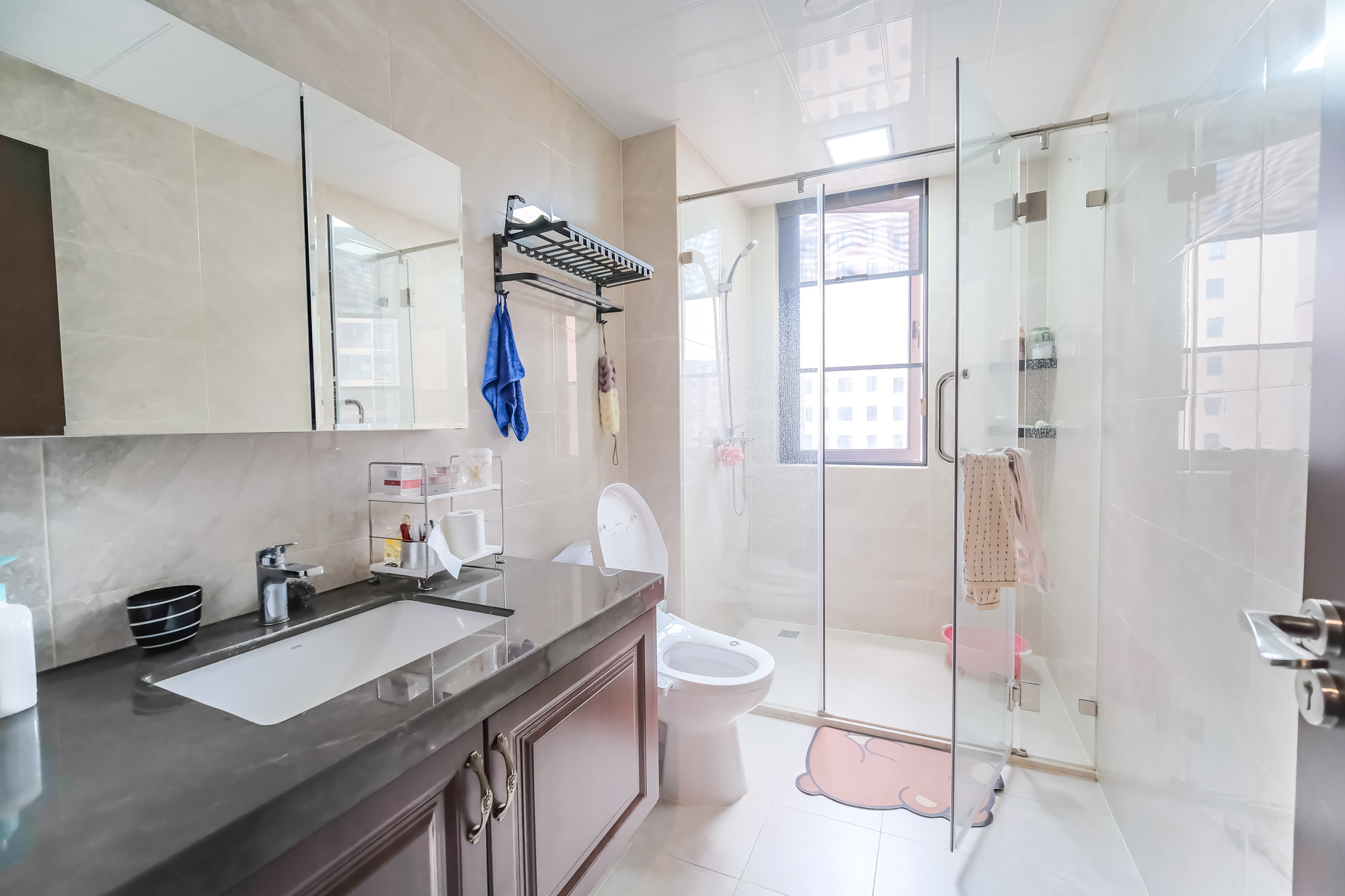 运达锦绣广场  6室2厅2卫    485.0万 运达锦绣广场  6室2厅2卫    485.0万卫生间